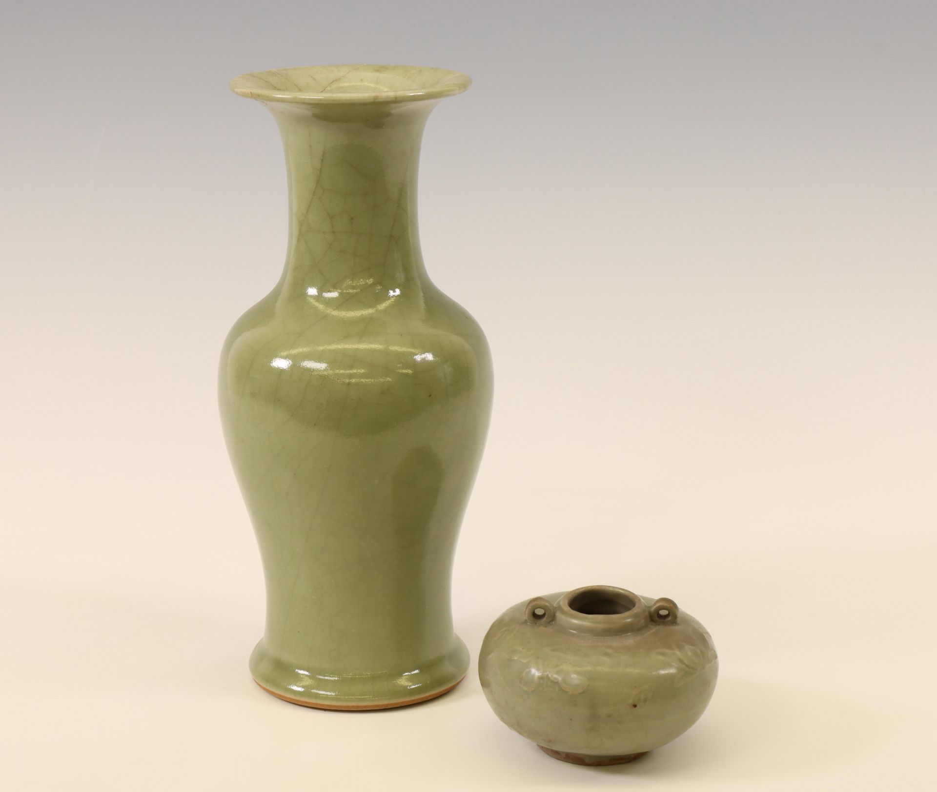 China, a celadon-glazed vase, 19th century, - Bild 3 aus 3