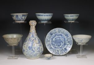 China, a collection of blue and white 'Hatcher Cargo' porcelain, mid 17th century,