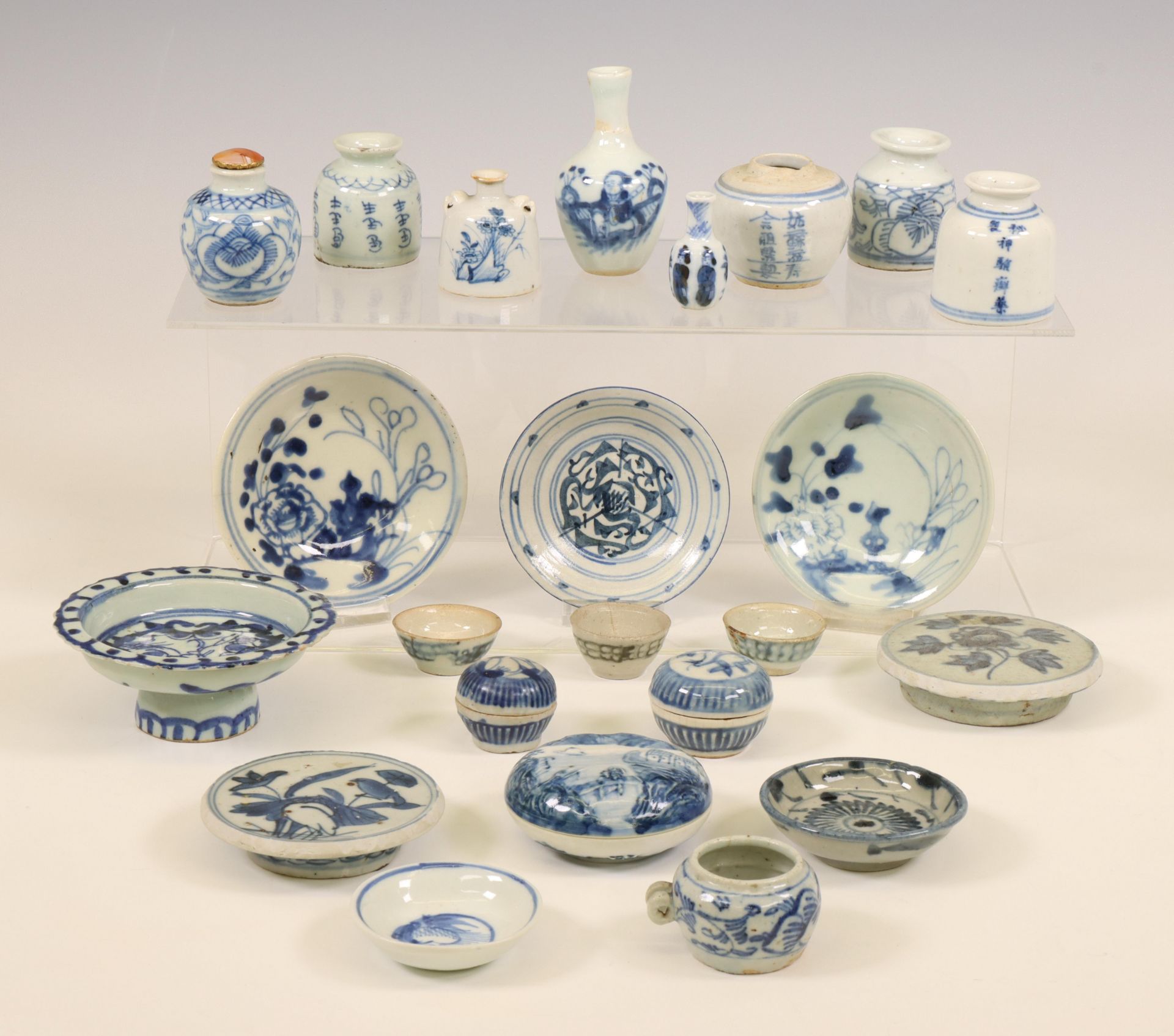 China, a collection of small blue and white porcelain, 17th-20th century,