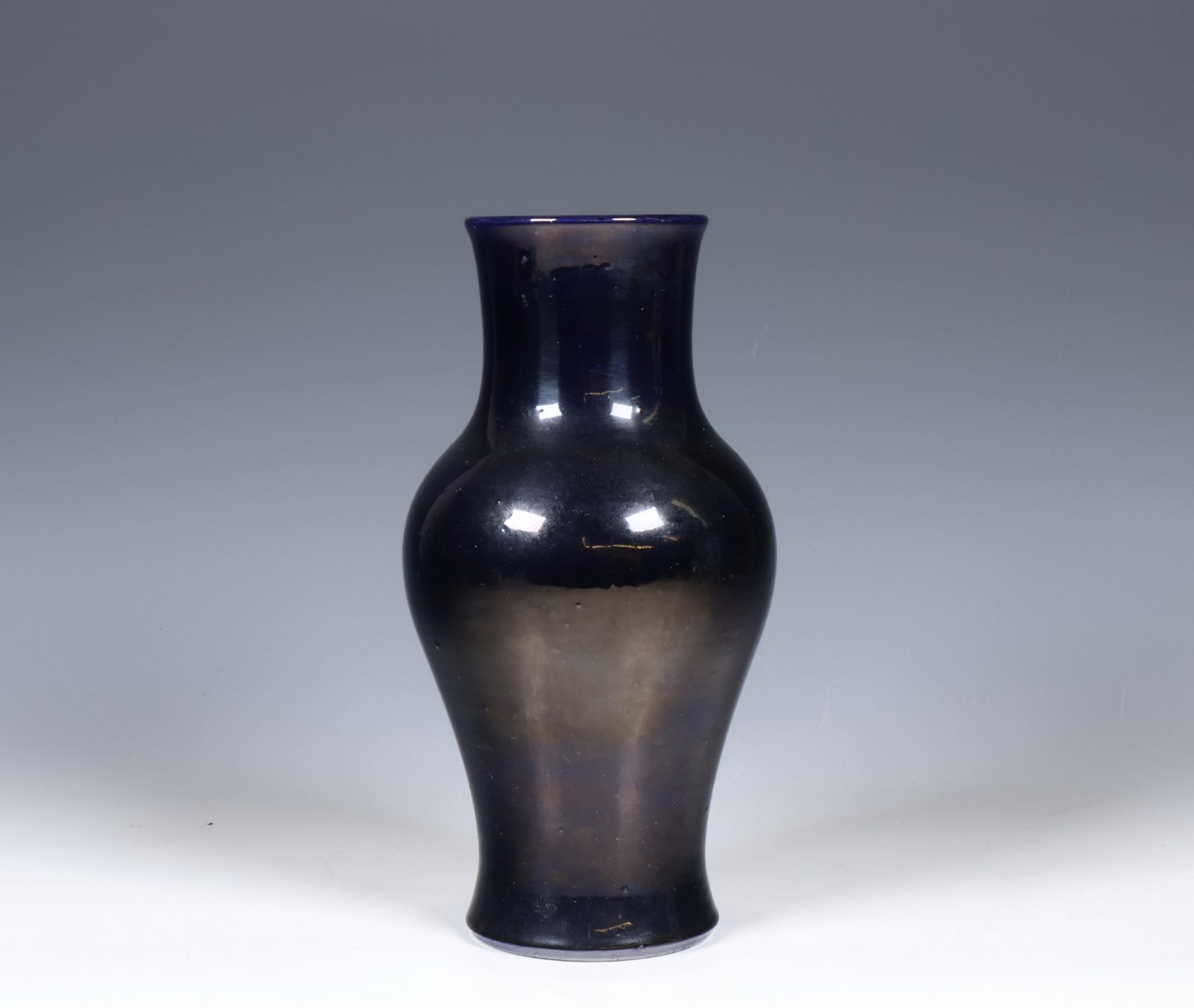 China, purple-glazed porcelain vase, 19th-20th century,