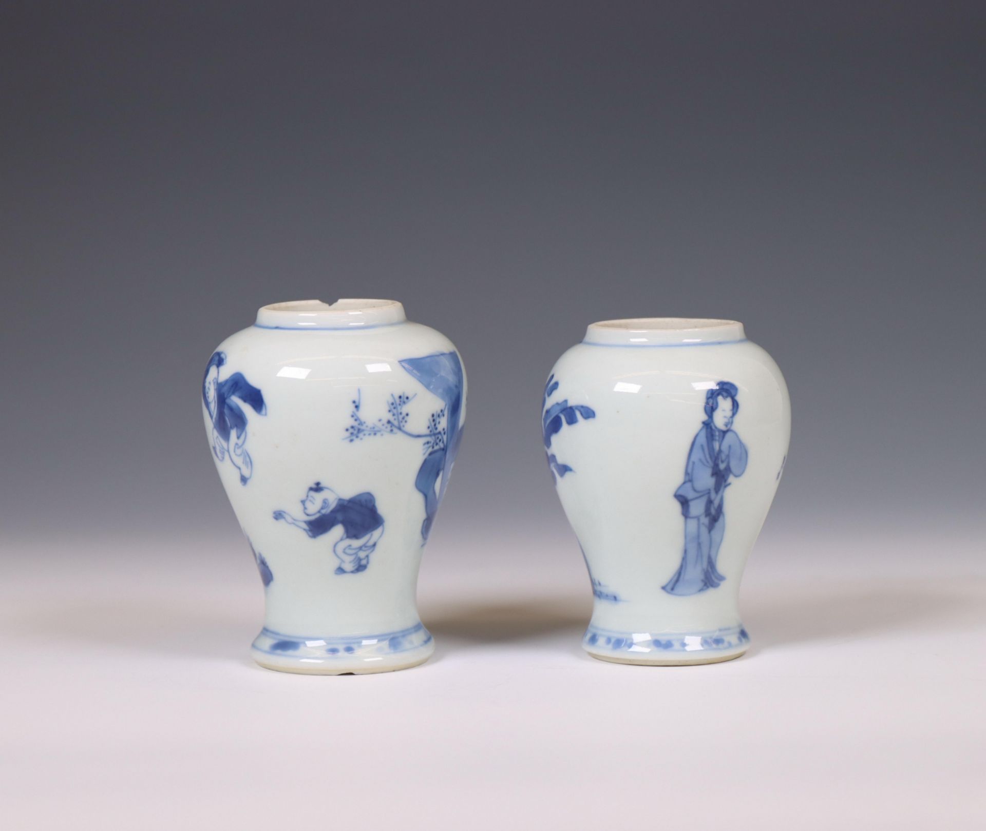 China, two blue and white porcelain jarlets, Kangxi period (1662-1722), - Bild 3 aus 6