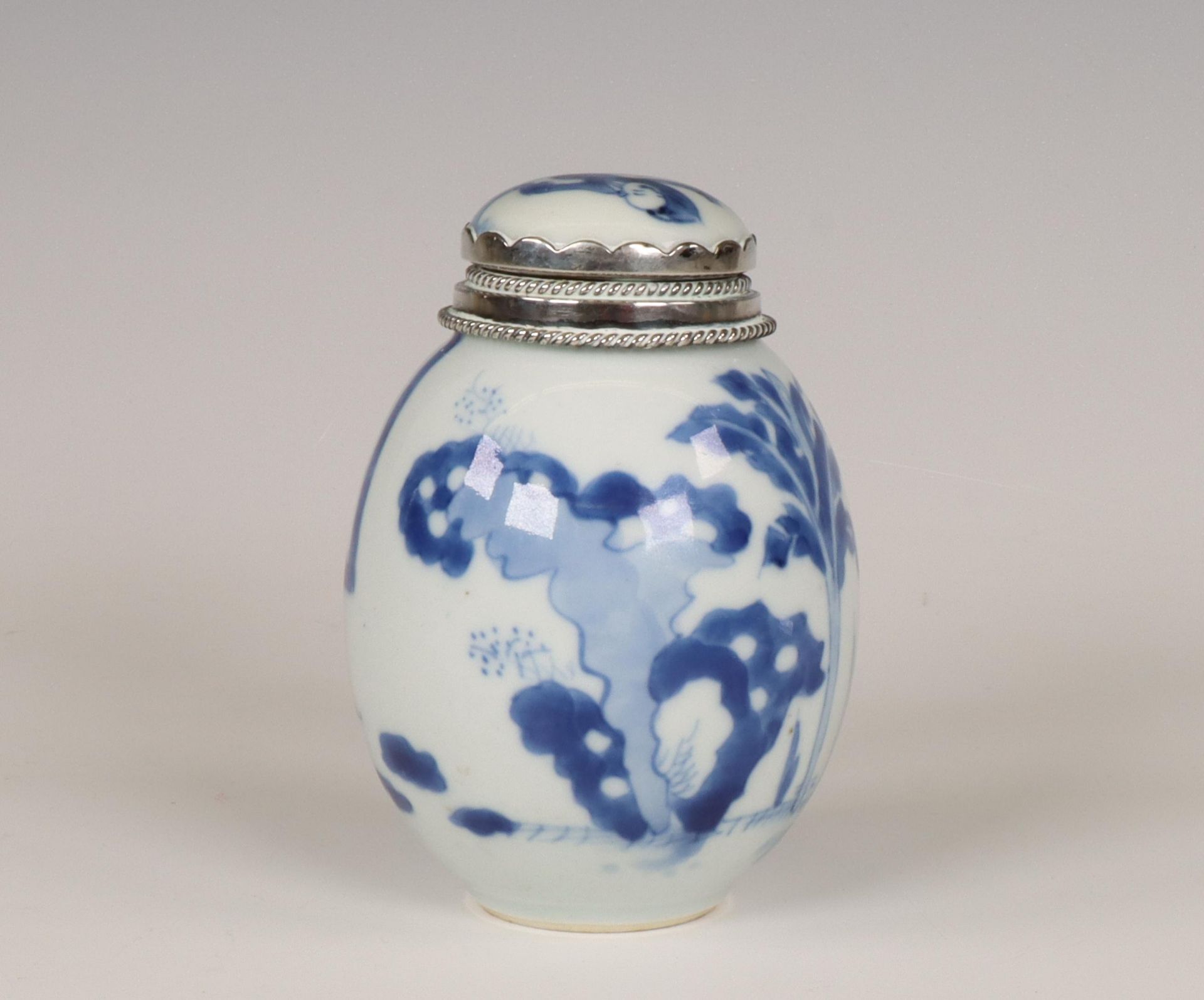 China, a silver-mounted blue and white porcelain oviform jar and cover, Kangxi period (1662-1722), t - Image 3 of 8
