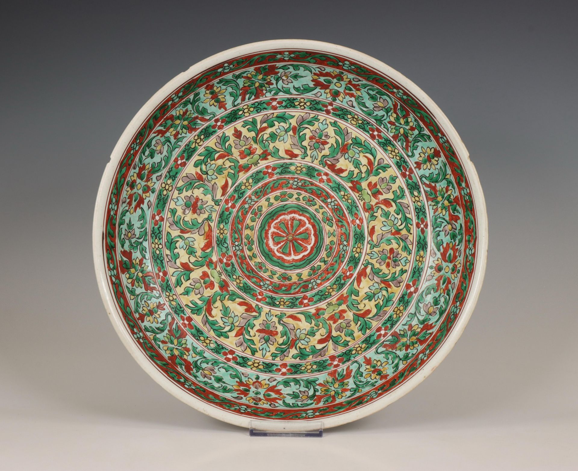 China, a famille verte porcelain dish, 19th century,