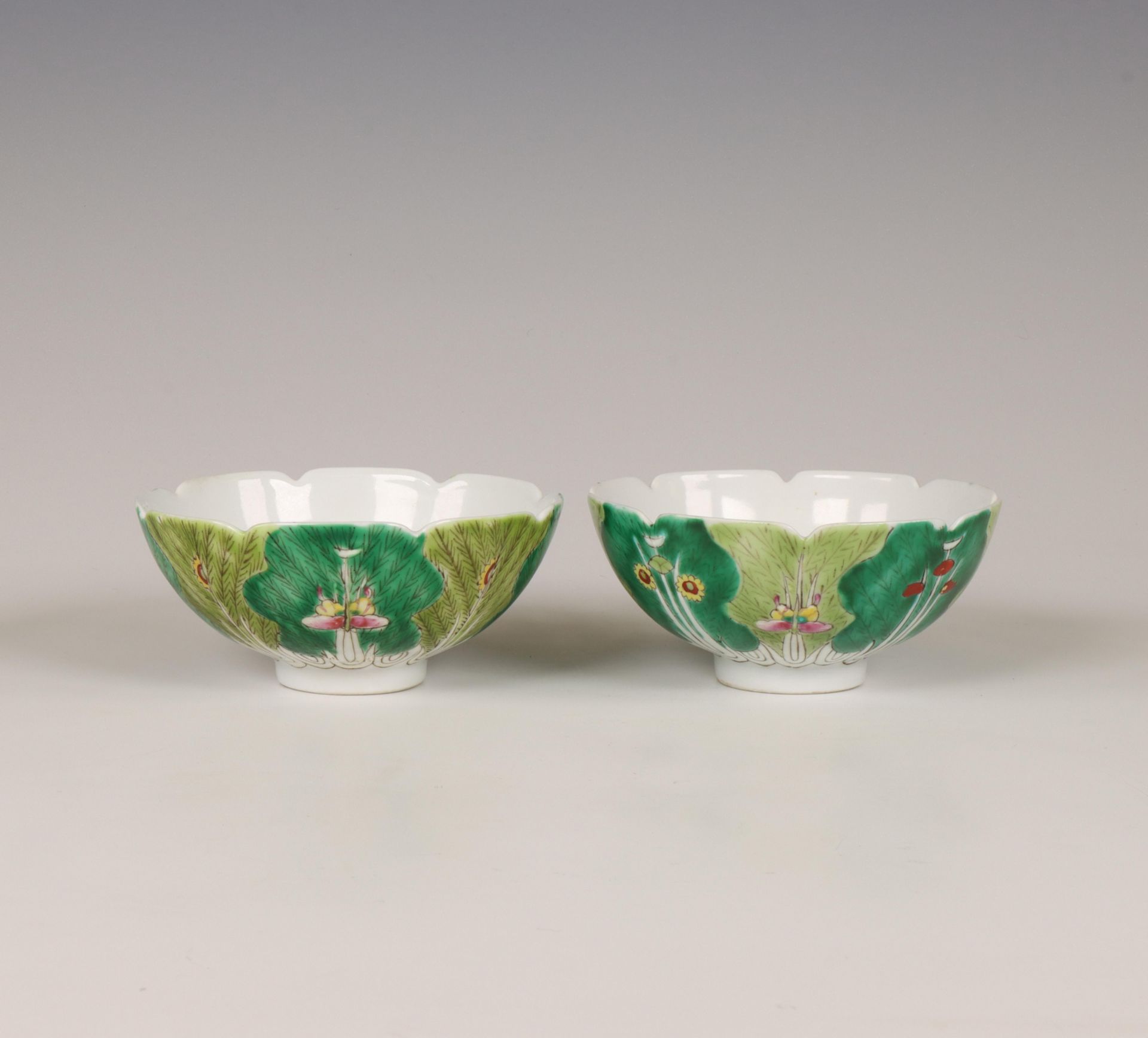 China, pair of famille verte porcelain 'cabbage' bowls, late 19th/ early 20th century,