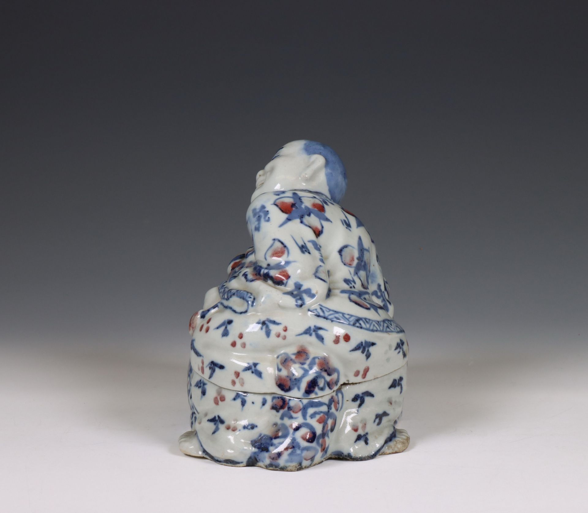 China, an iron-red and blue and white censer shaped as Liu Hai and three-legged toad, 19th century, - Image 6 of 6