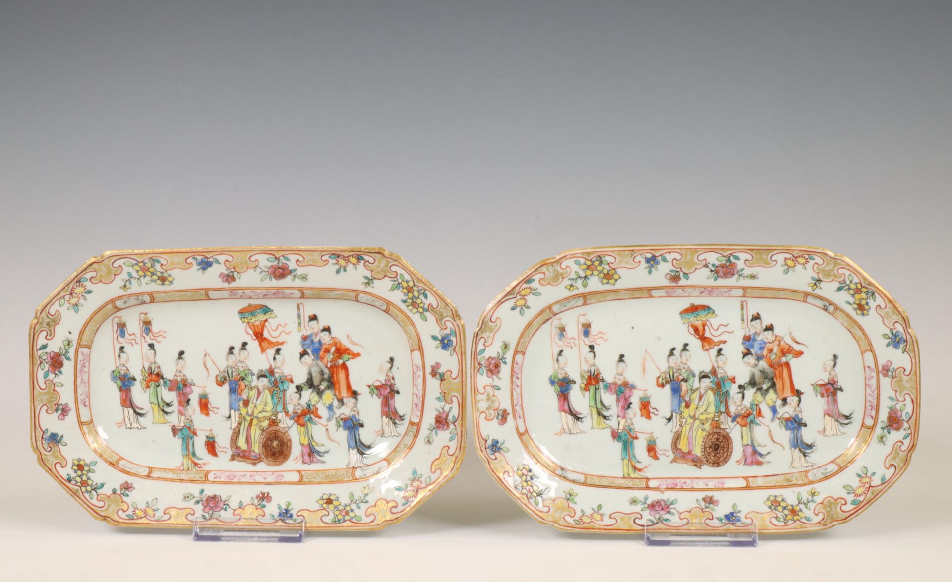 China, a pair of famille rose porcelain trays, 18th century,