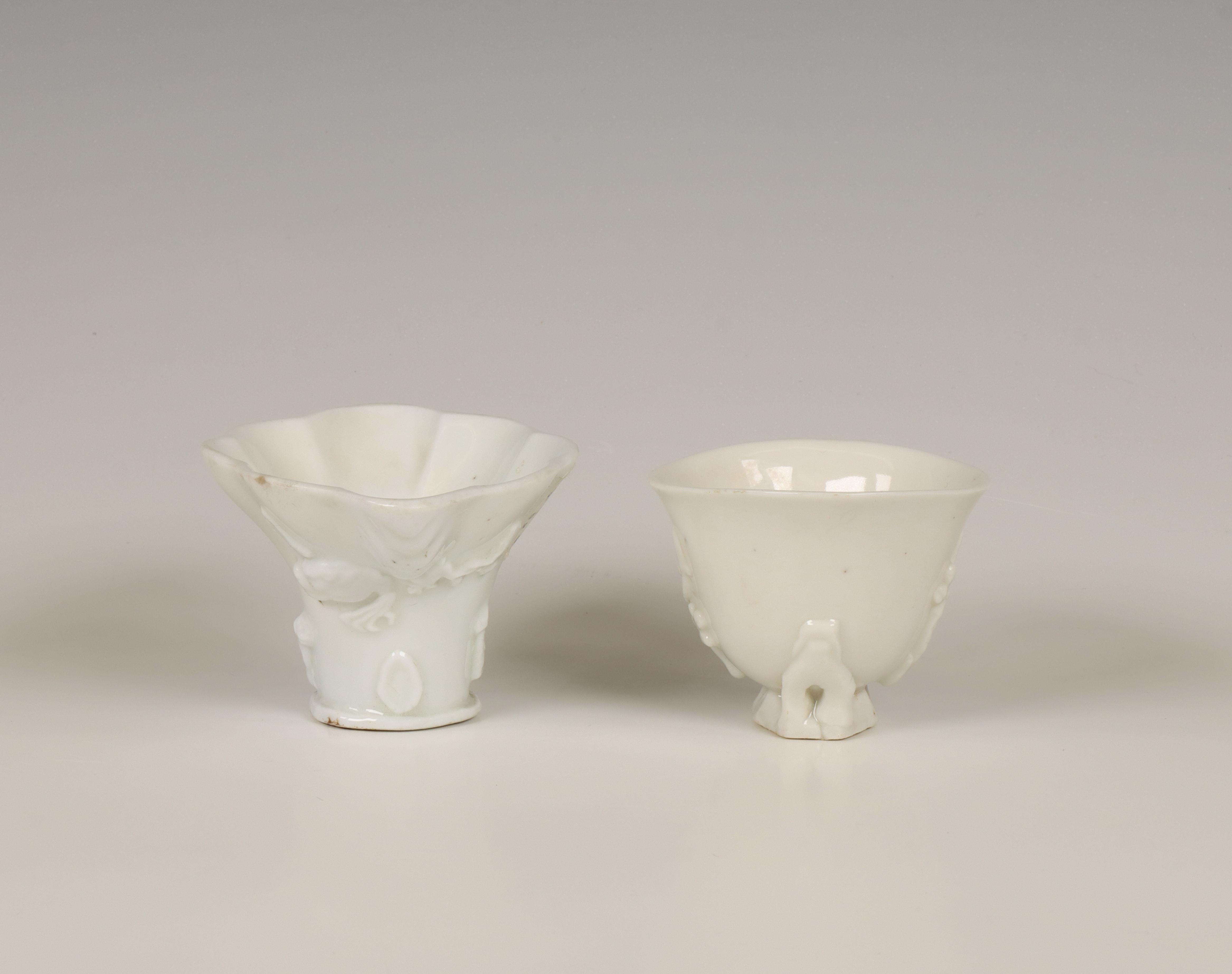 China, two Dehua porcelain cups, 17th/ 18th century, - Bild 6 aus 6
