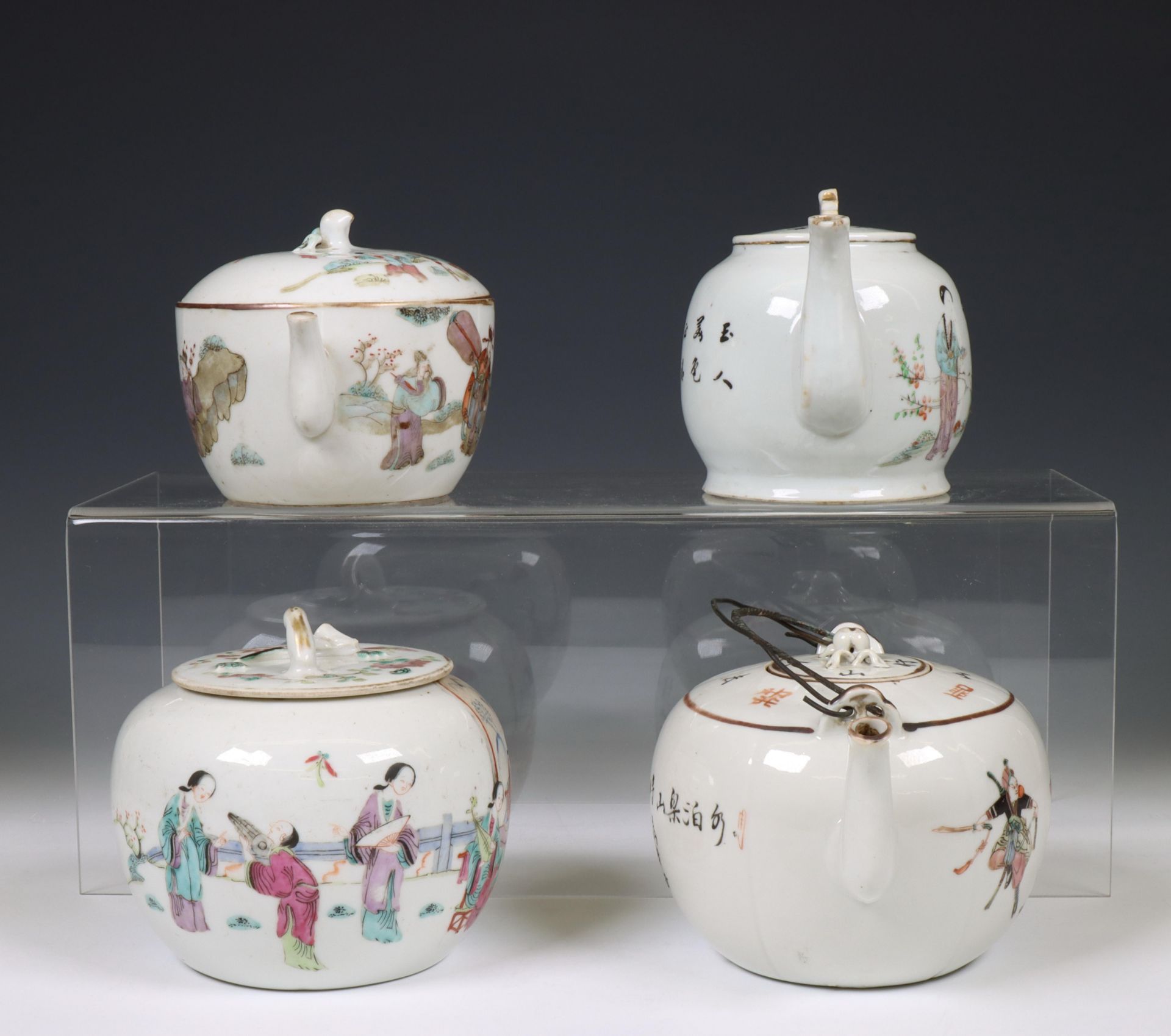 China, three famille rose porcelain teapots and a sugar-bowl, 19th century, - Bild 5 aus 5