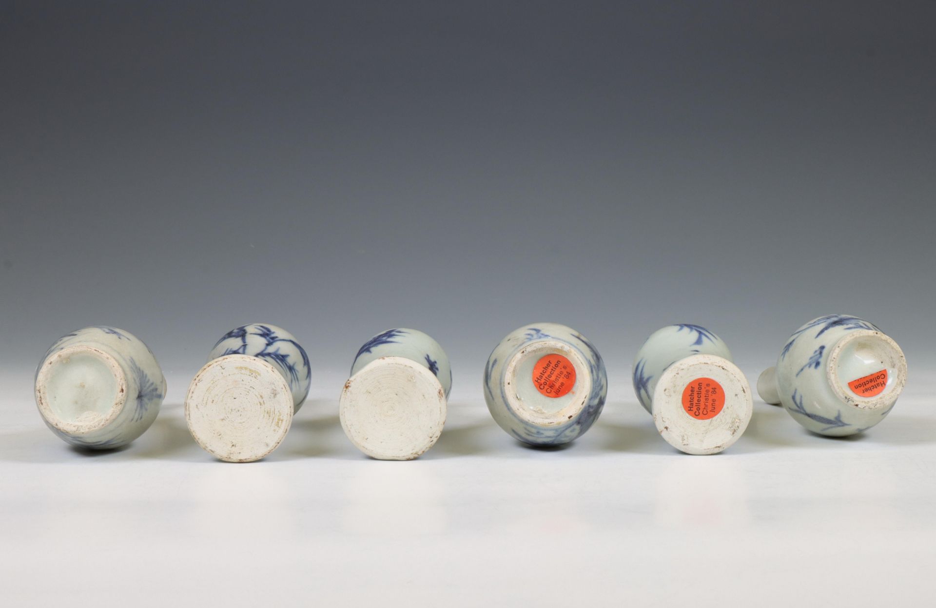 China, six small blue and white porcelain 'Hatcher Cargo' vases, circa 1640, - Image 4 of 5