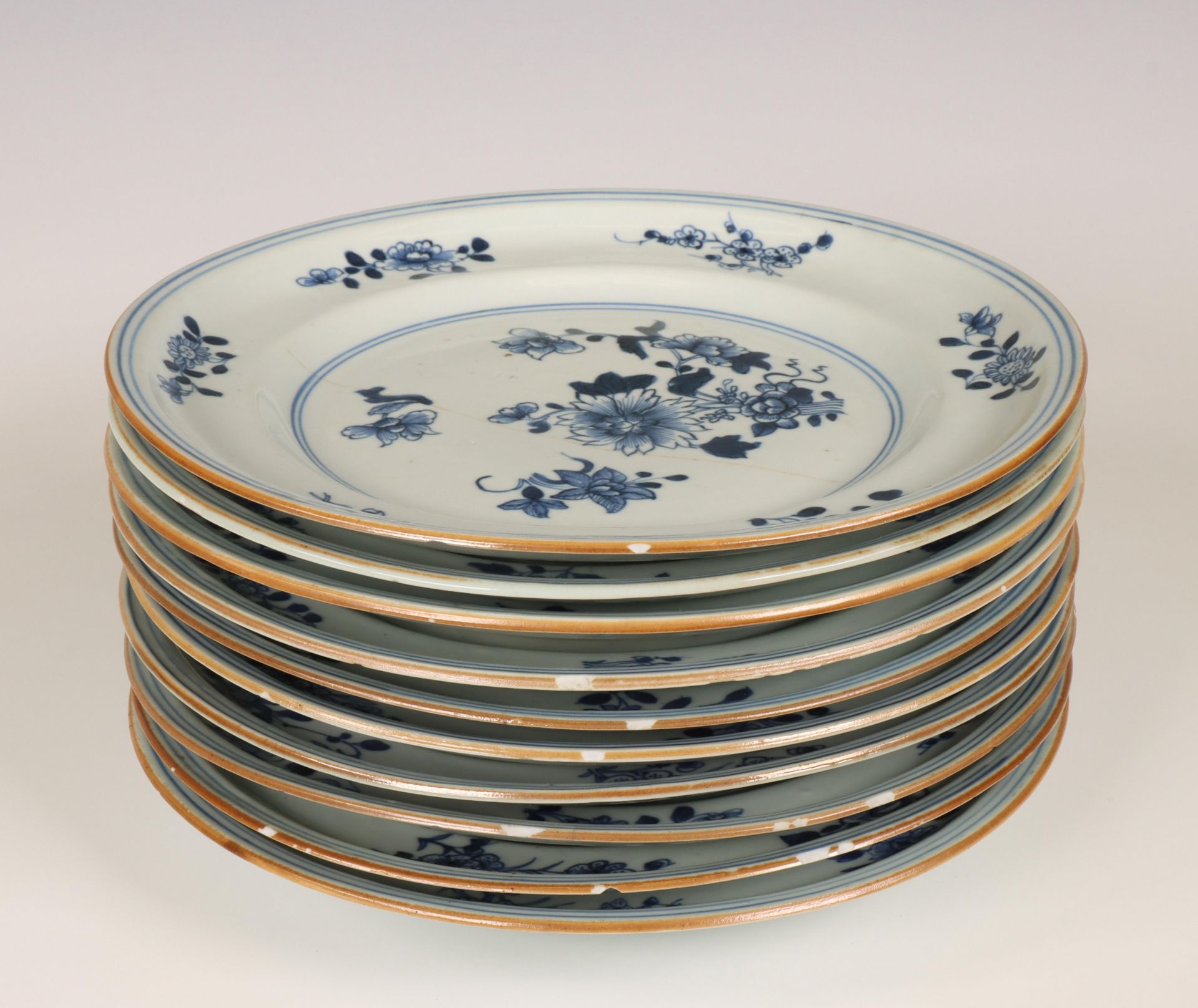 China, set of ten blue and white porcelain plates, Qianlong period (1736-1795), - Image 2 of 2