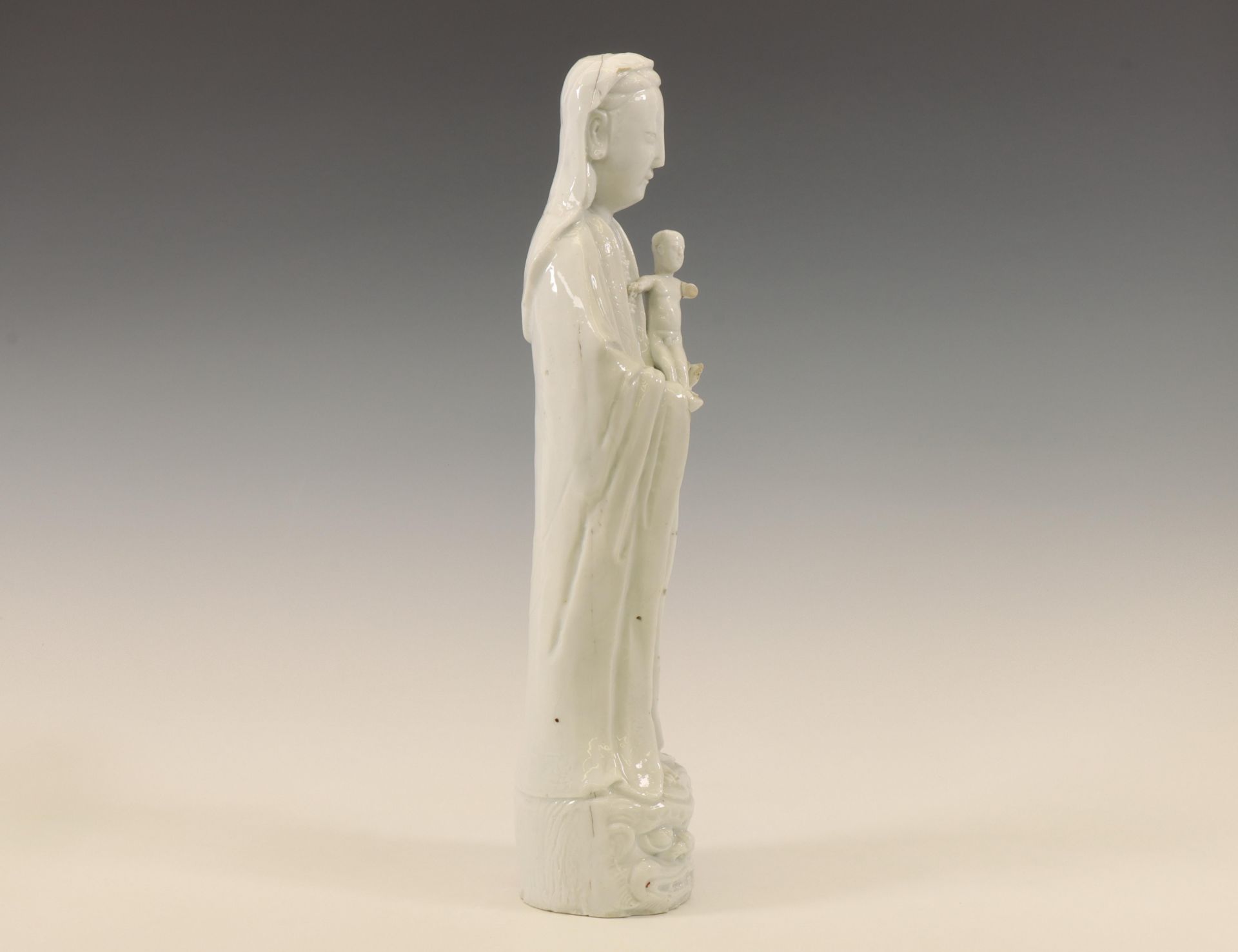 China, Dehua porcelain figure of Guanyin, modern, - Bild 4 aus 4