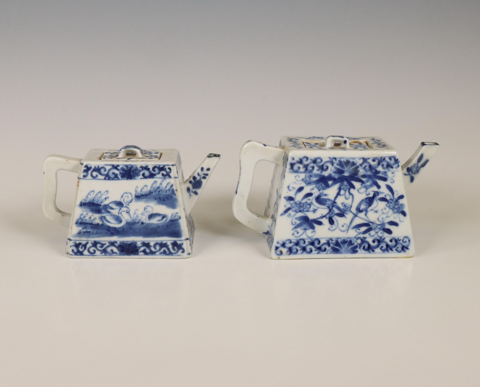 China, two blue and white porcelain rectangular teapots and covers, 18th century, - Image 2 of 5