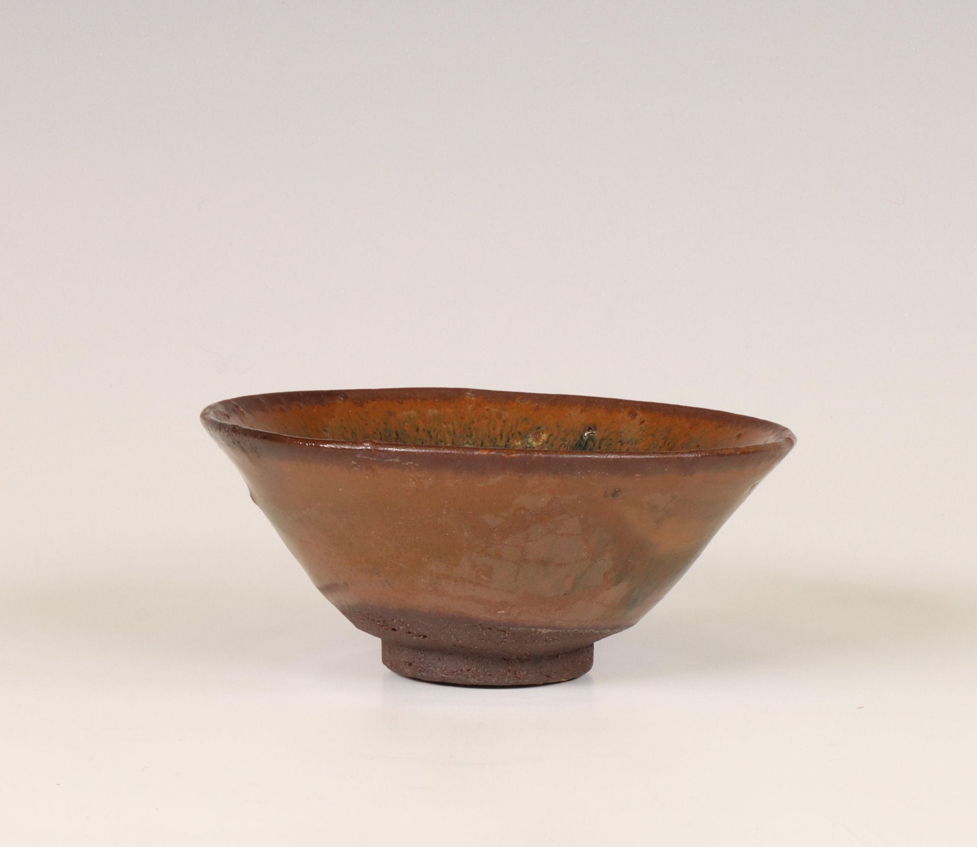 China, a 'hare's fur' tea bowl, probably Southern Song dynasty (1127-1279), - Bild 2 aus 6