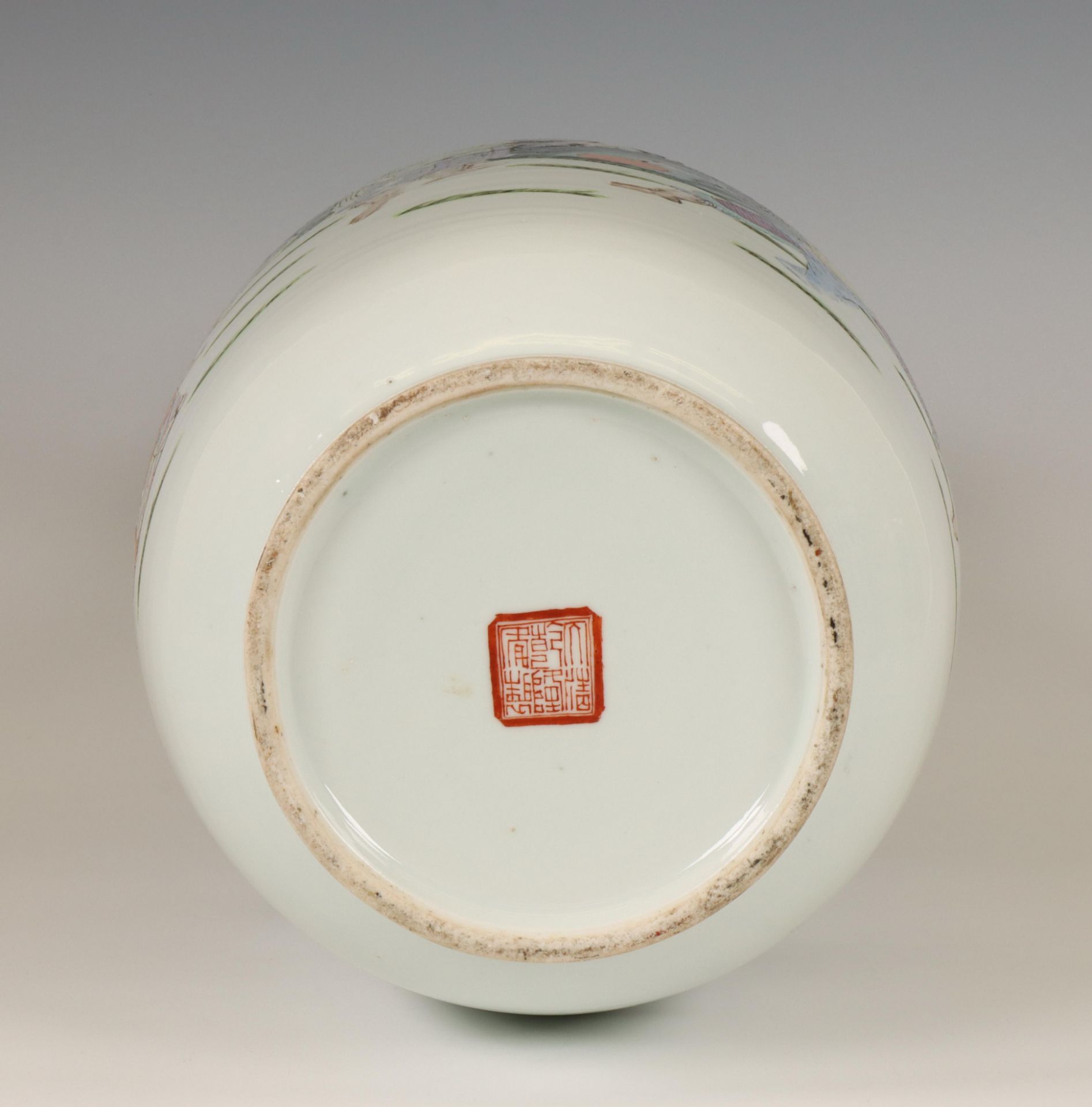 China, famille rose porcelain 'generals' vase, ca. 1900, - Bild 5 aus 7
