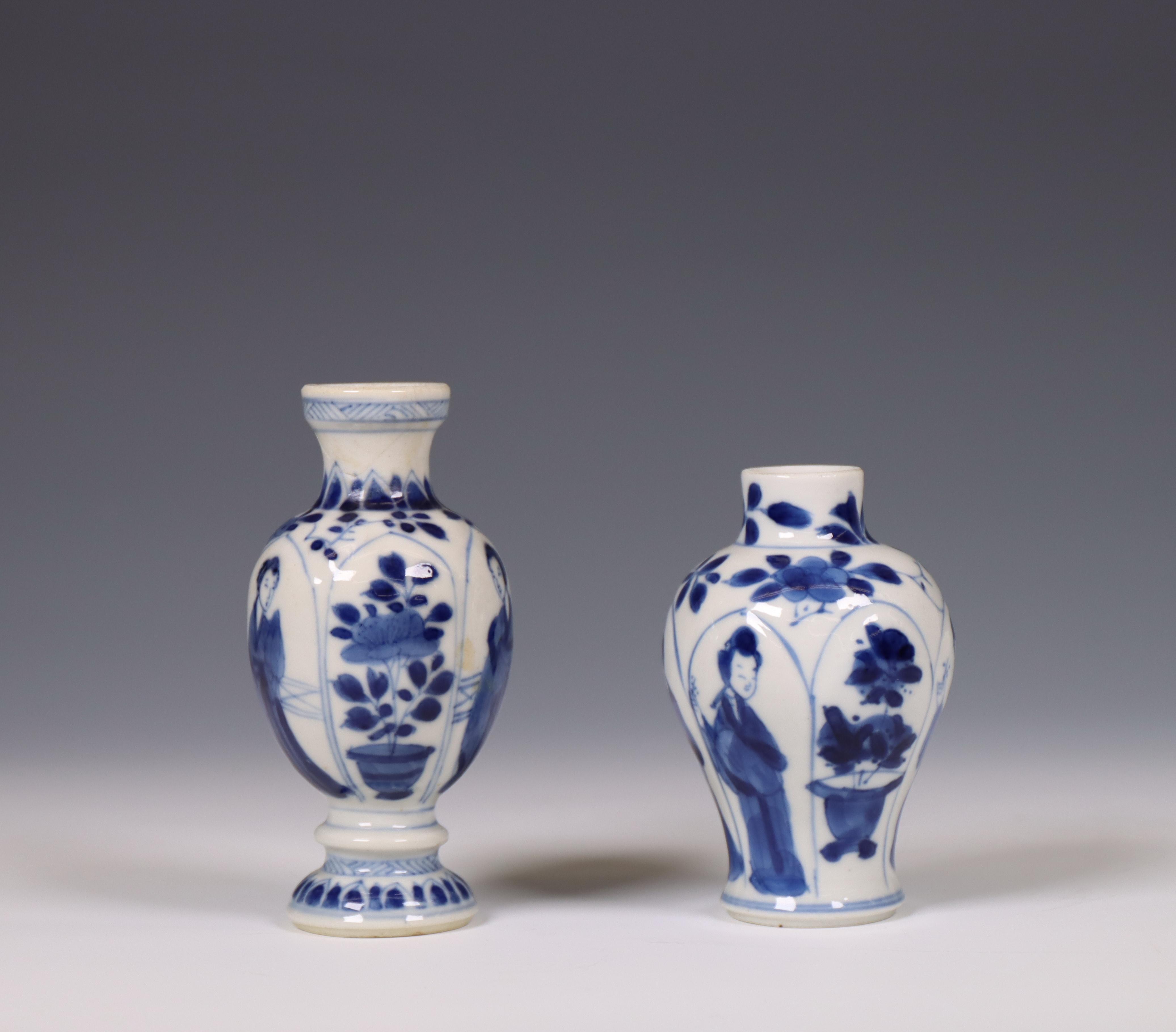 China, two small blue and white vases, Kangxi period (1662-1722), - Image 2 of 6