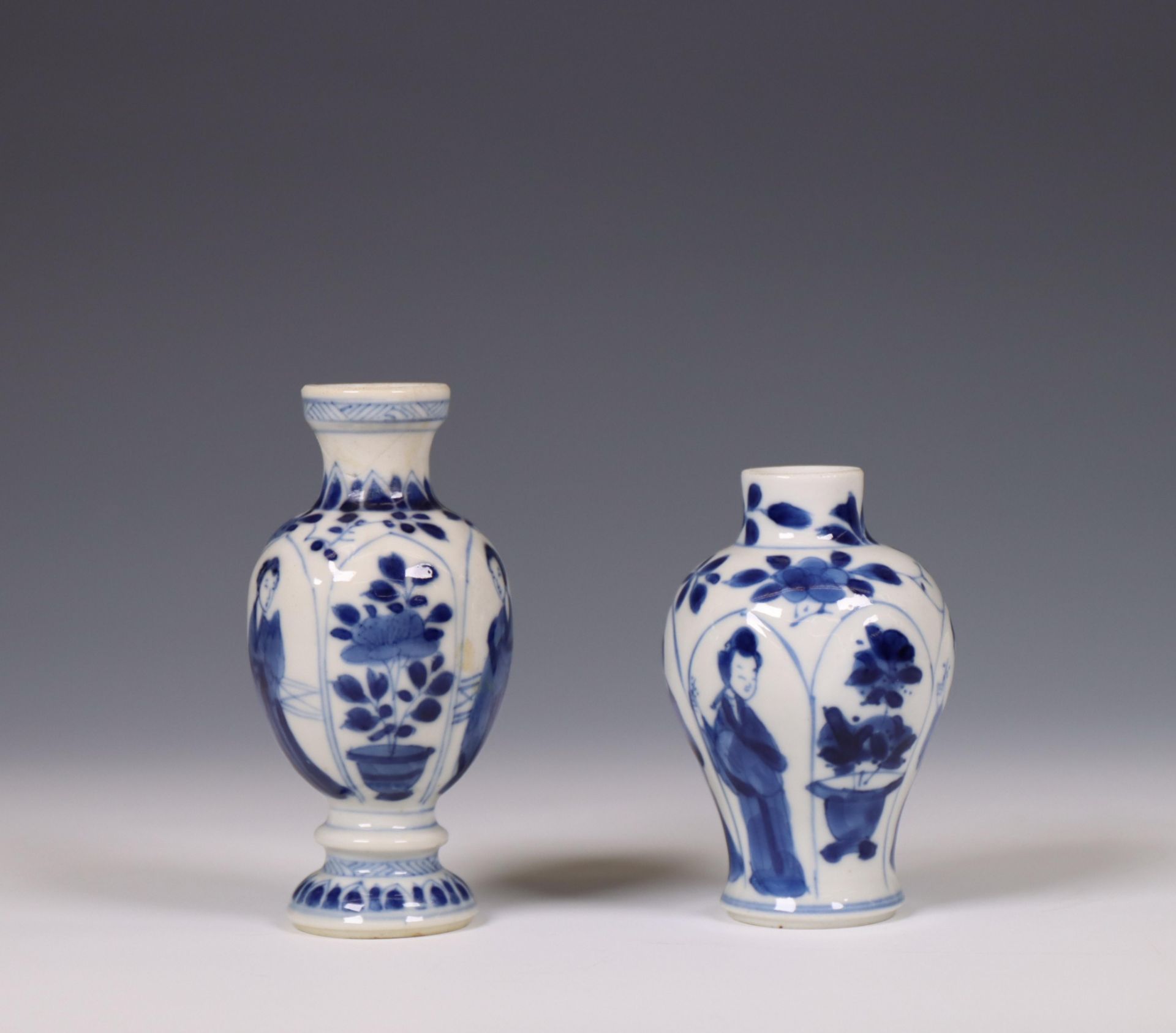 China, two small blue and white vases, Kangxi period (1662-1722), - Bild 2 aus 6