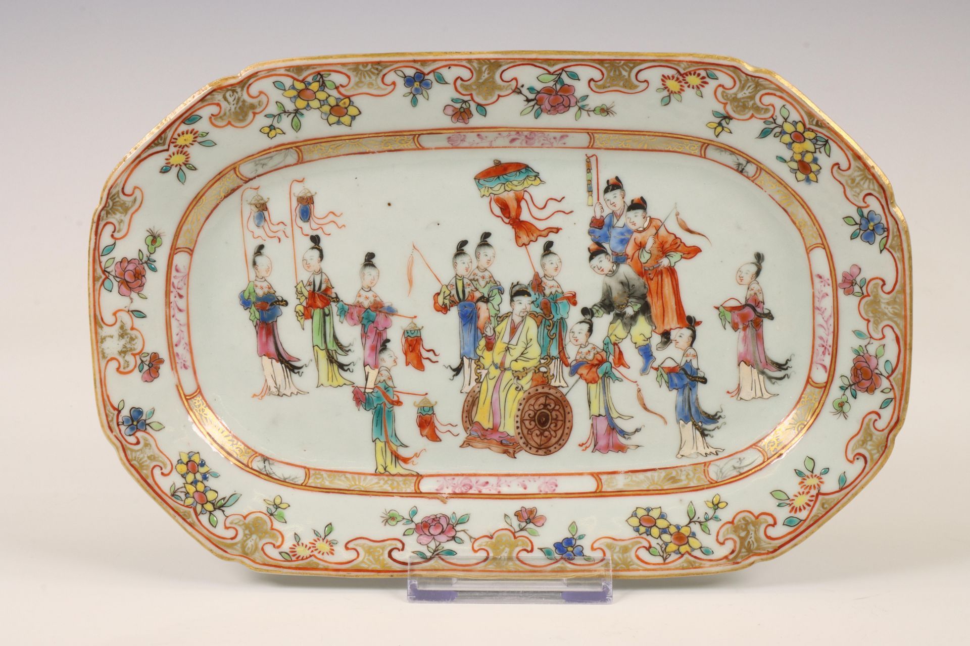 China, a pair of famille rose porcelain trays, 18th century, - Bild 4 aus 4