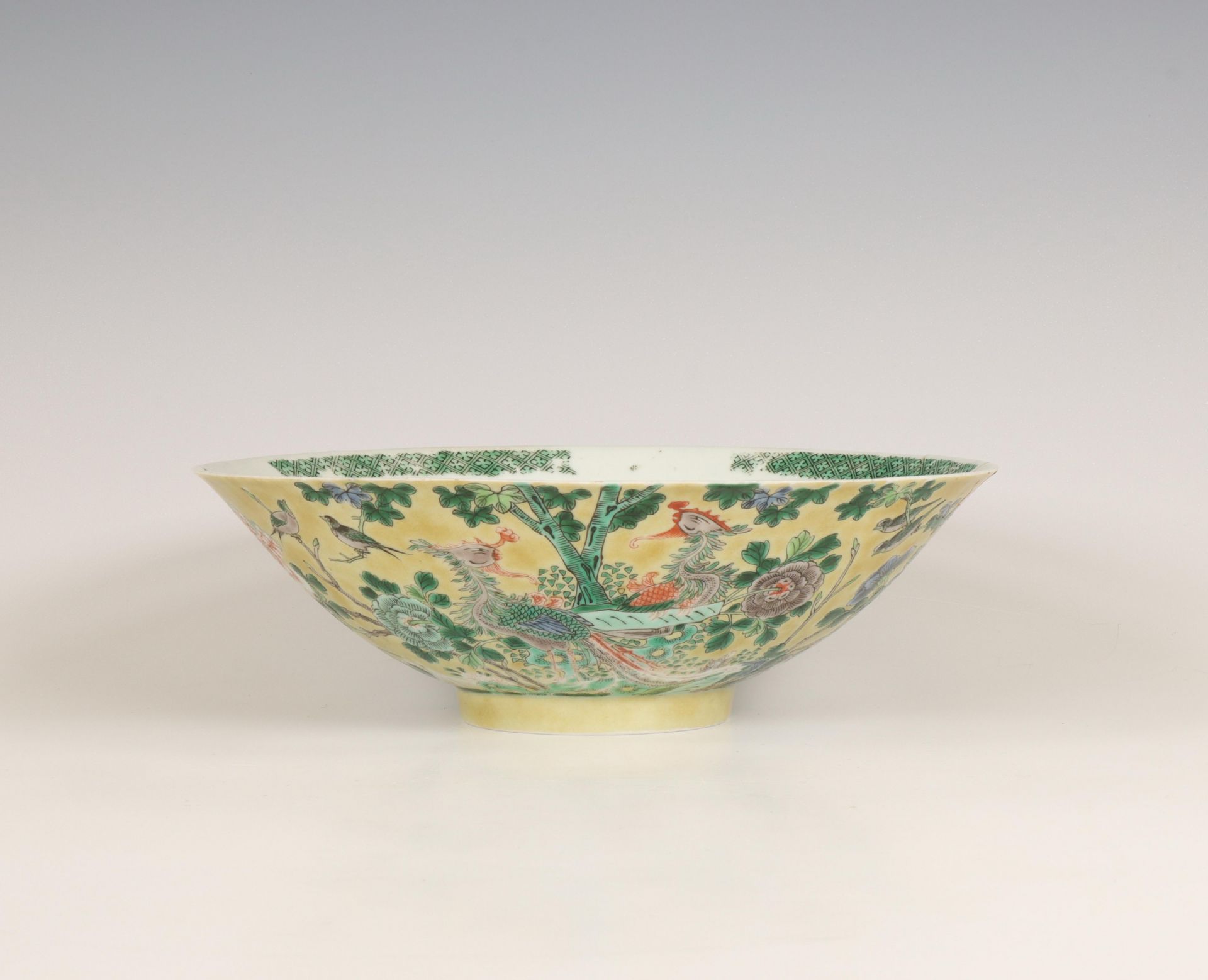 China, famille verte porcelain bowl, late Qing dynasty (1644-1912),