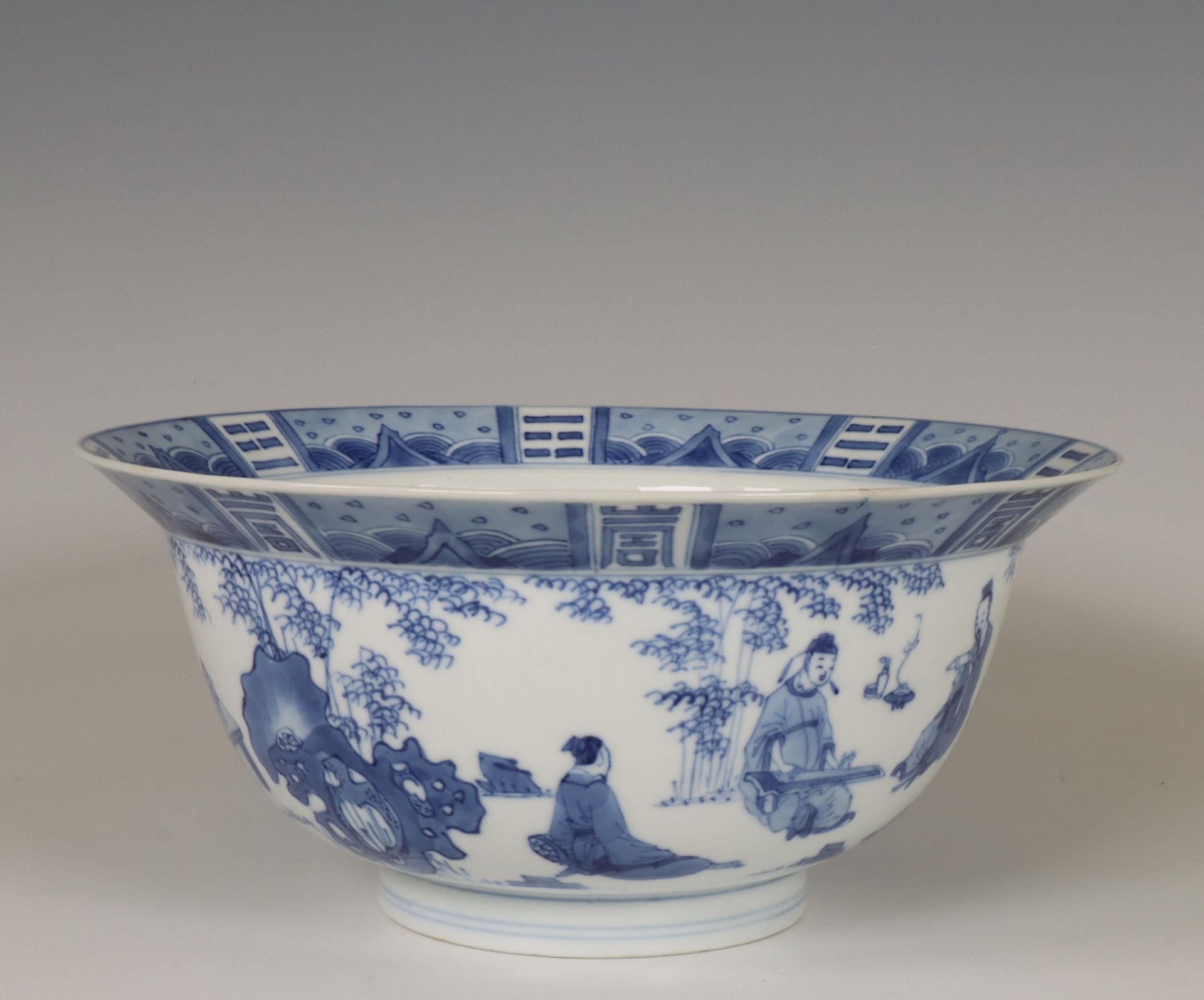 China, a blue and white porcelain bowl, Kangxi period (1662-1722), - Image 3 of 8