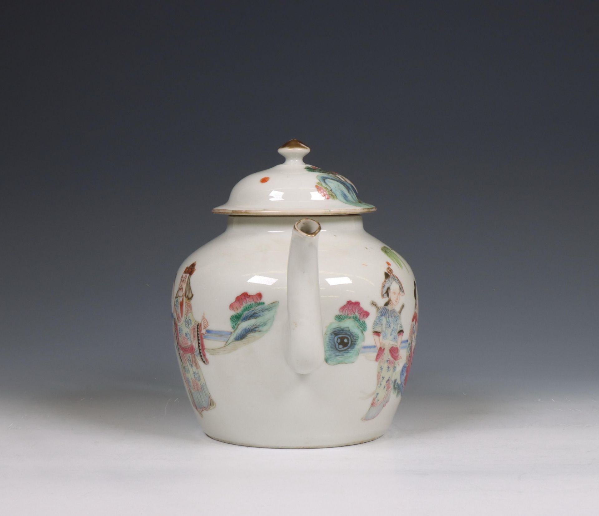 China, a famille rose porcelain teapot and cover, 19th century, - Image 3 of 6