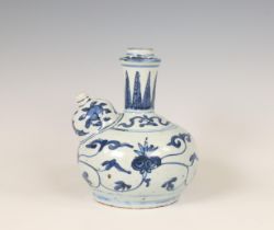 China, blue and white porcelain kendi, late Ming dynasty (1368-1644),