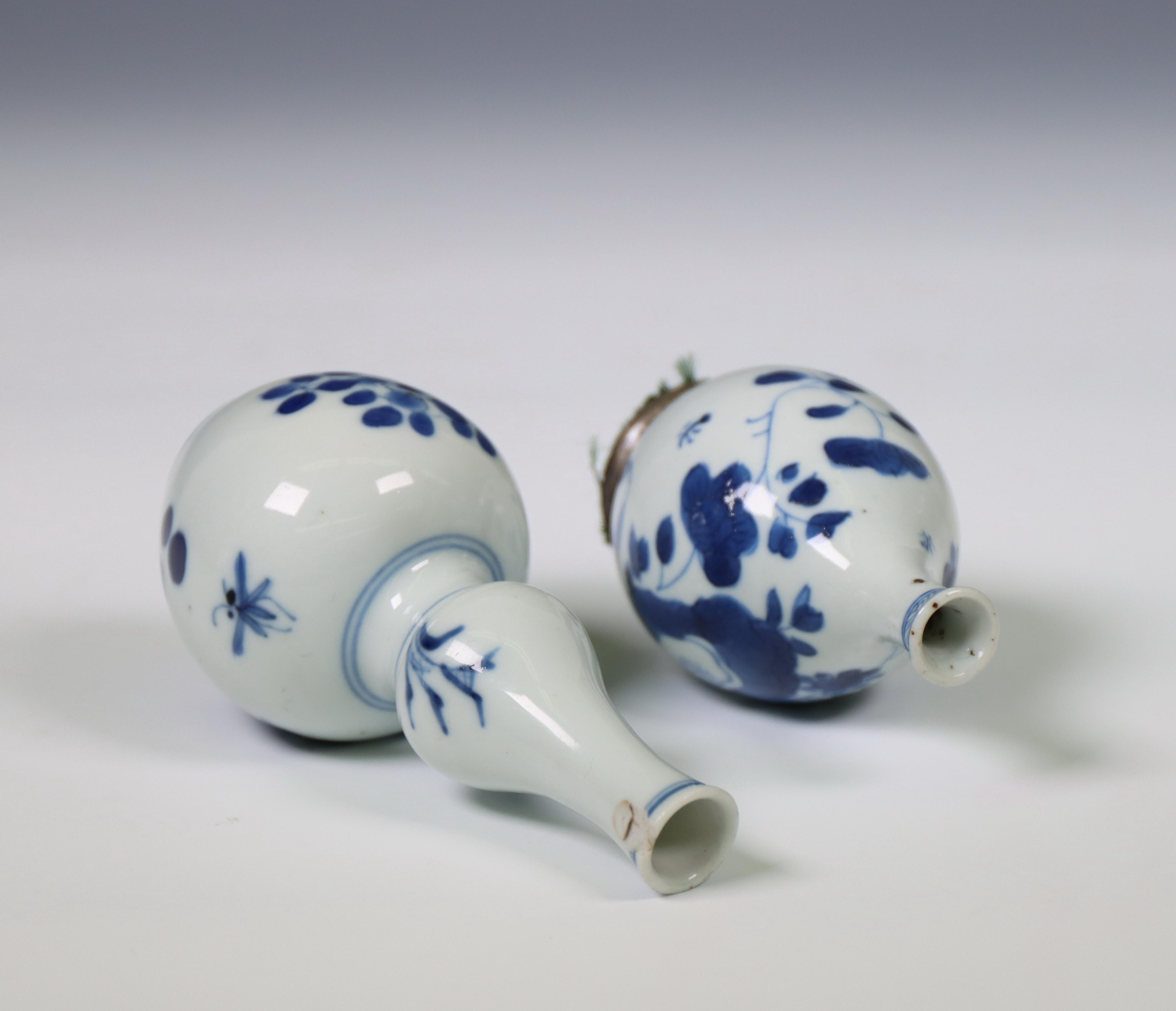 China, two blue and white porcelain vases, Kangxi period (1662-1722), - Image 2 of 4