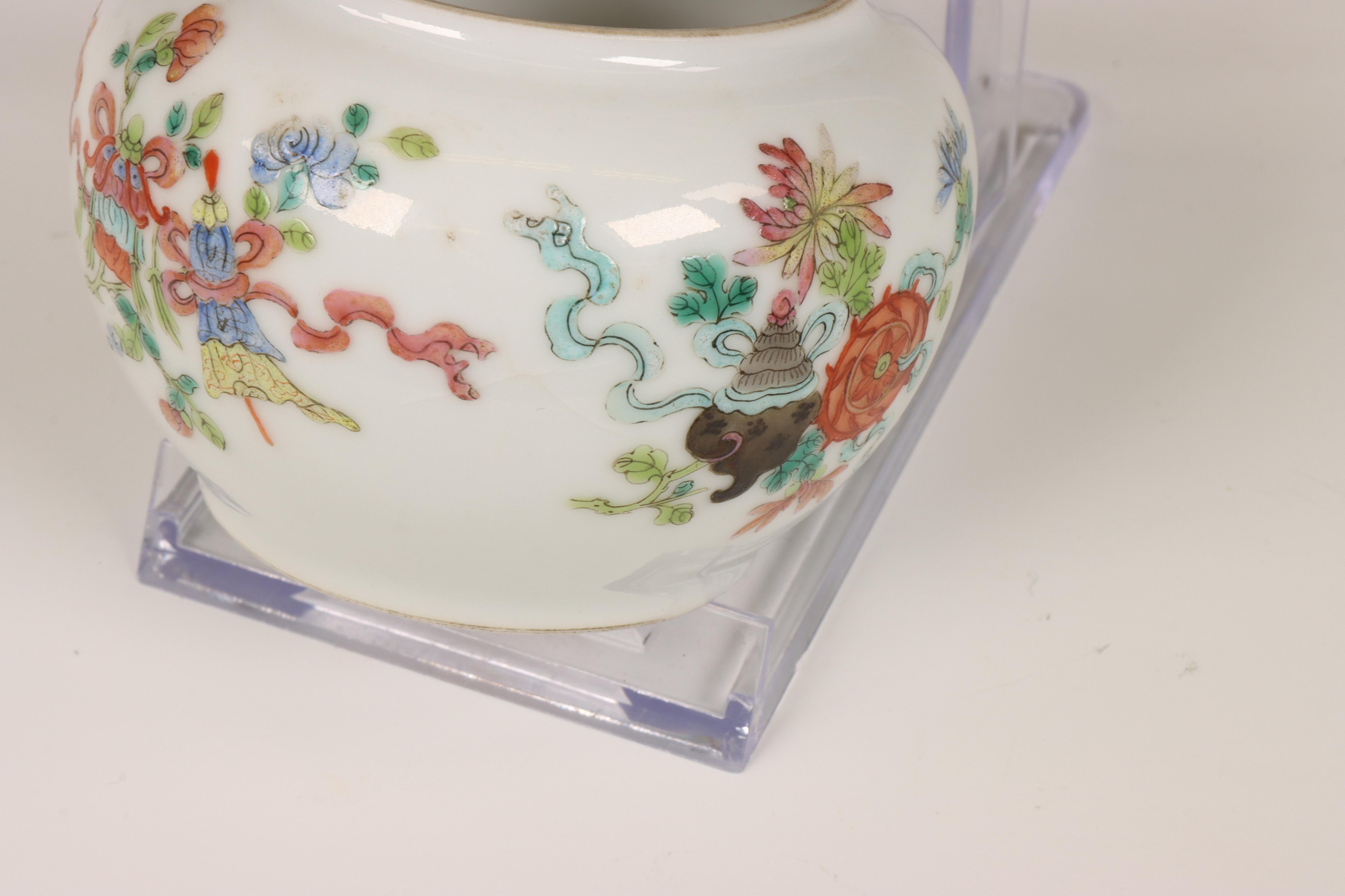 China, a famille rose porcelain 'Eight Buddhist Emblems' water pot, 19th/ 20th century, - Image 6 of 7