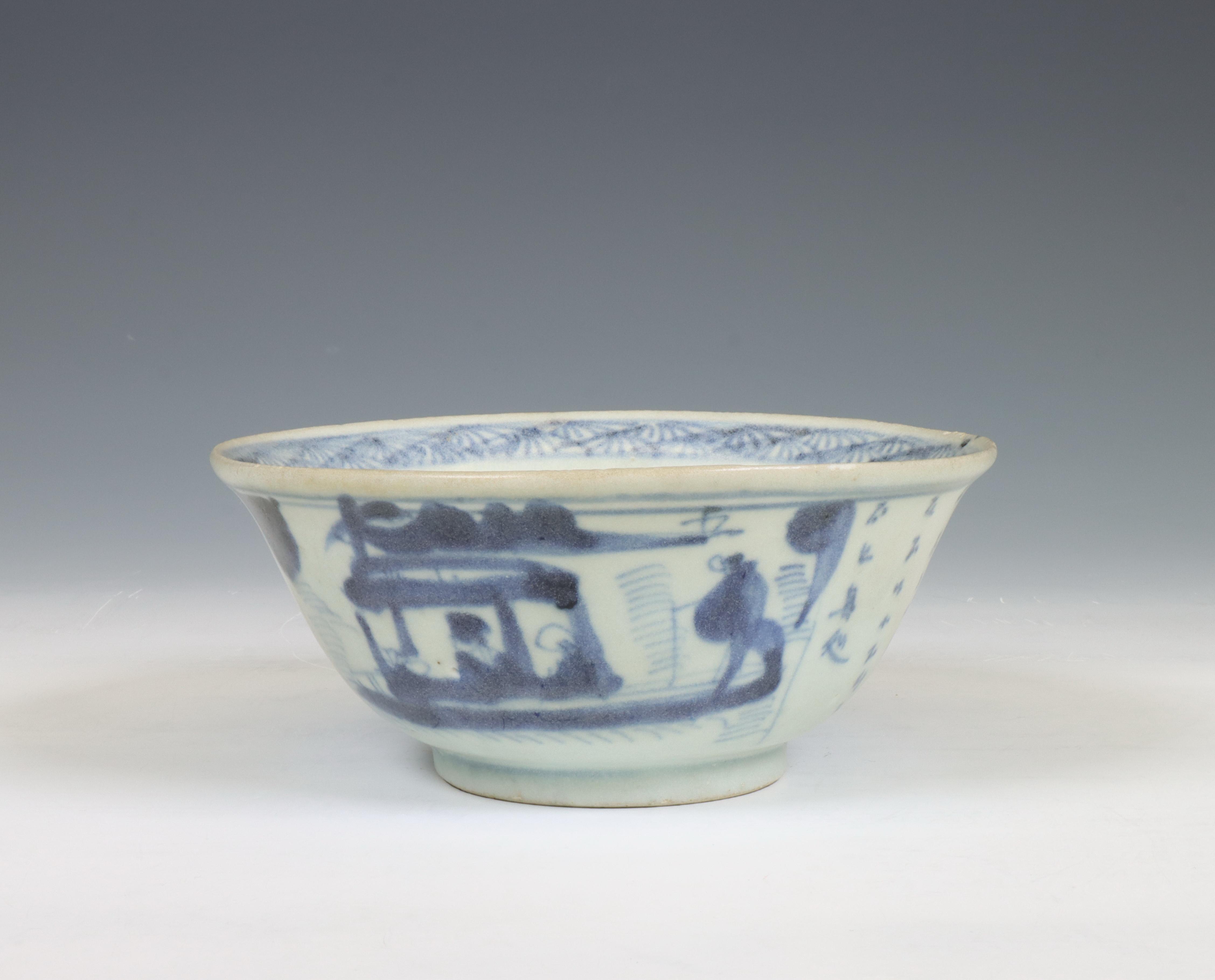 China, a blue and white porcelain 'Hatcher Cargo' 'Red Cliff' bowl, circa 1640,