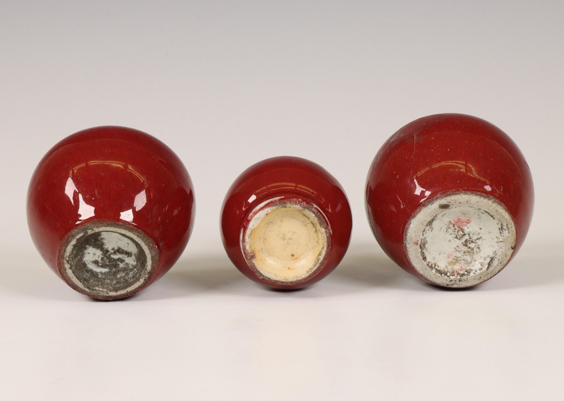 China, three small copper-red-glazed vases, 19th/ 20th century, - Image 2 of 3