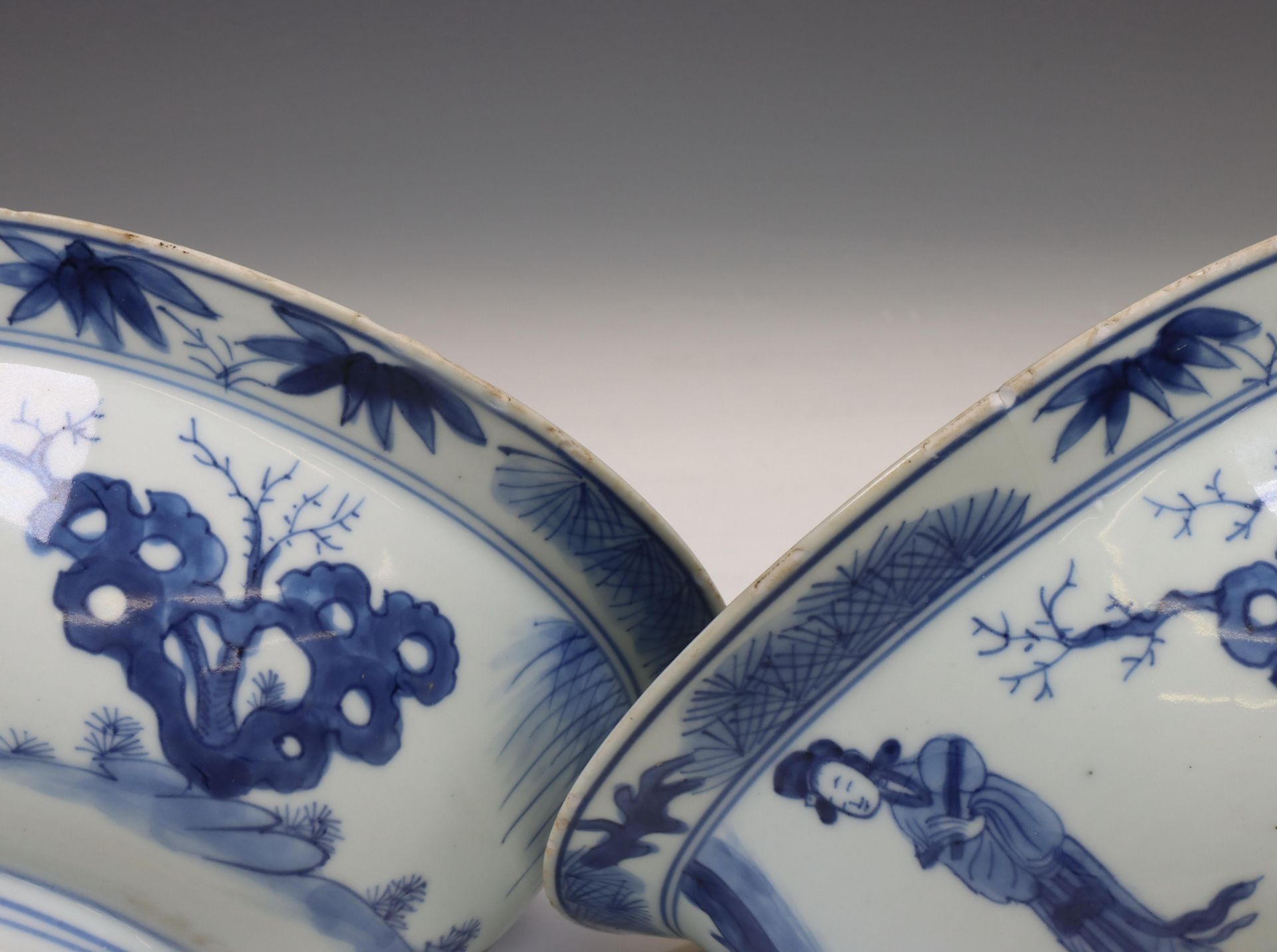 China, pair of blue and white porcelain bowls, Kangxi six-character marks and of the period (1662-17 - Bild 5 aus 6