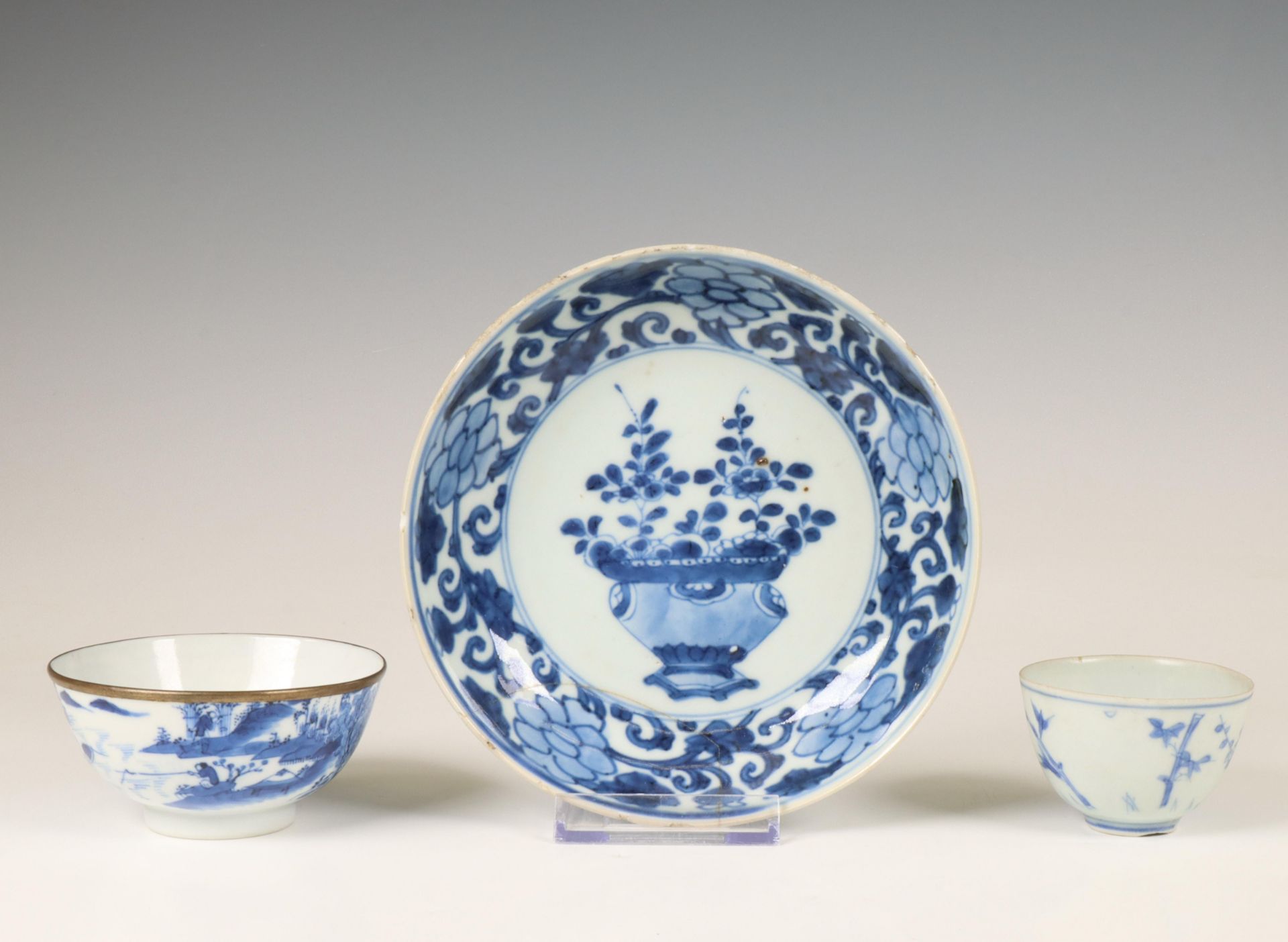 China, small collection of blue and white porcelain, 17th-18th century, - Bild 2 aus 5