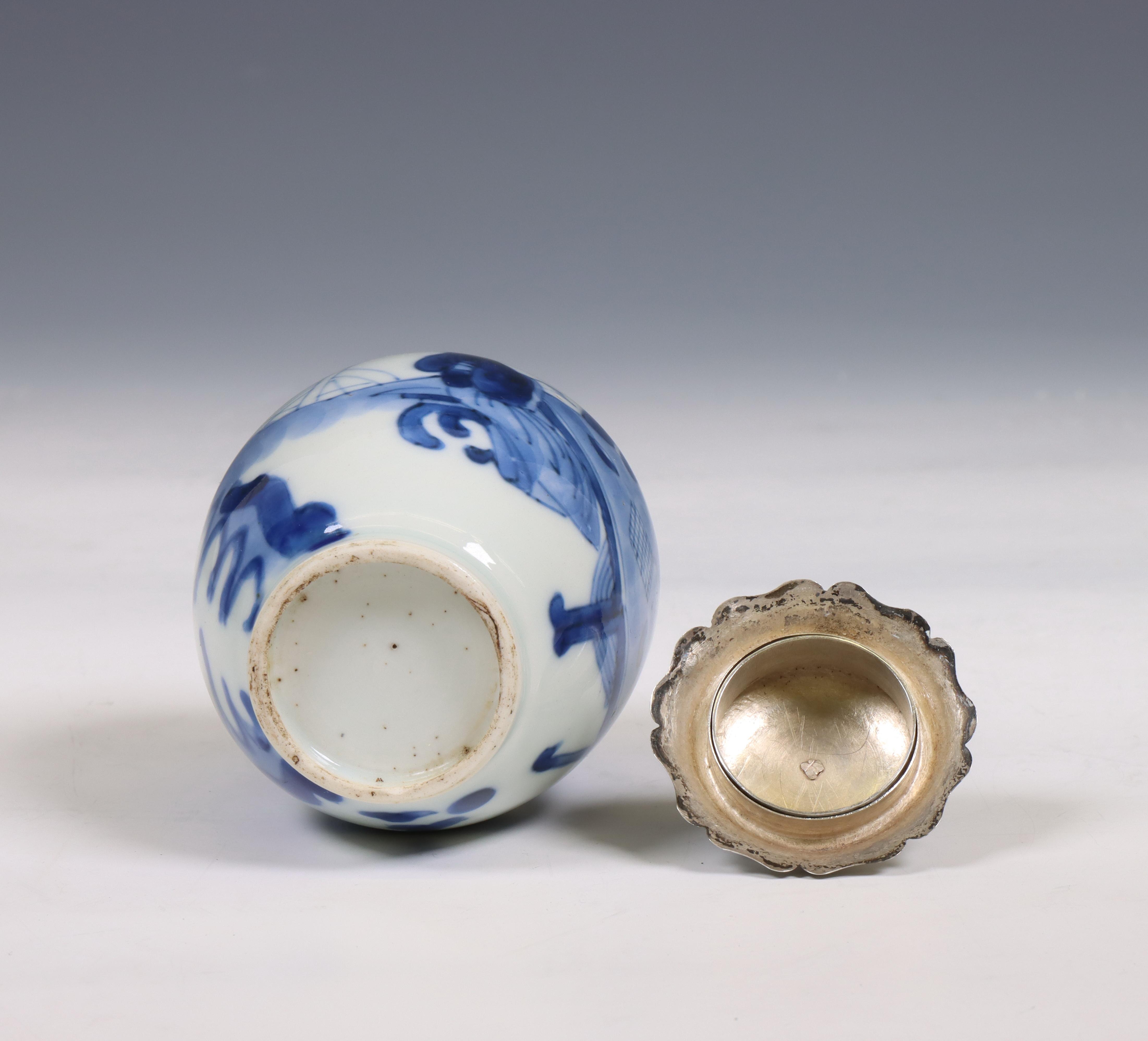 China, a silver-mounted blue and white porcelain jarlet, Kangxi period (1662-1722), the silver later - Image 4 of 5