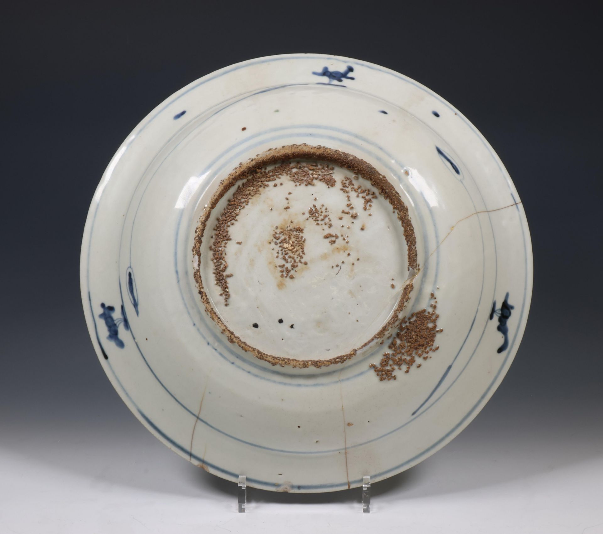 China, blue and white porcelain dish, 17th century, - Bild 2 aus 2