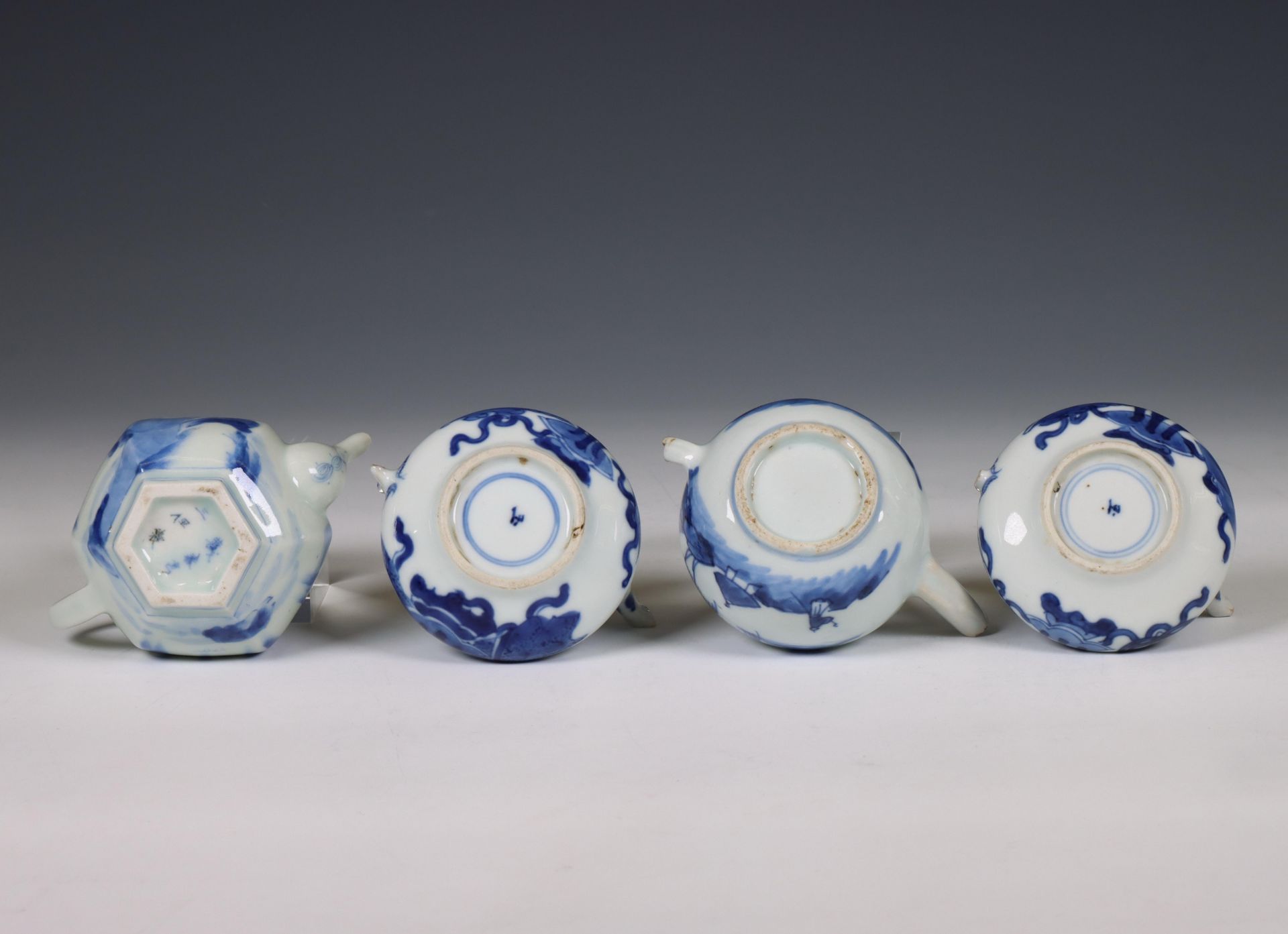 China, four small blue and white porcelain teapots, Kangxi period (1662-1722) and 18th century, - Image 3 of 4