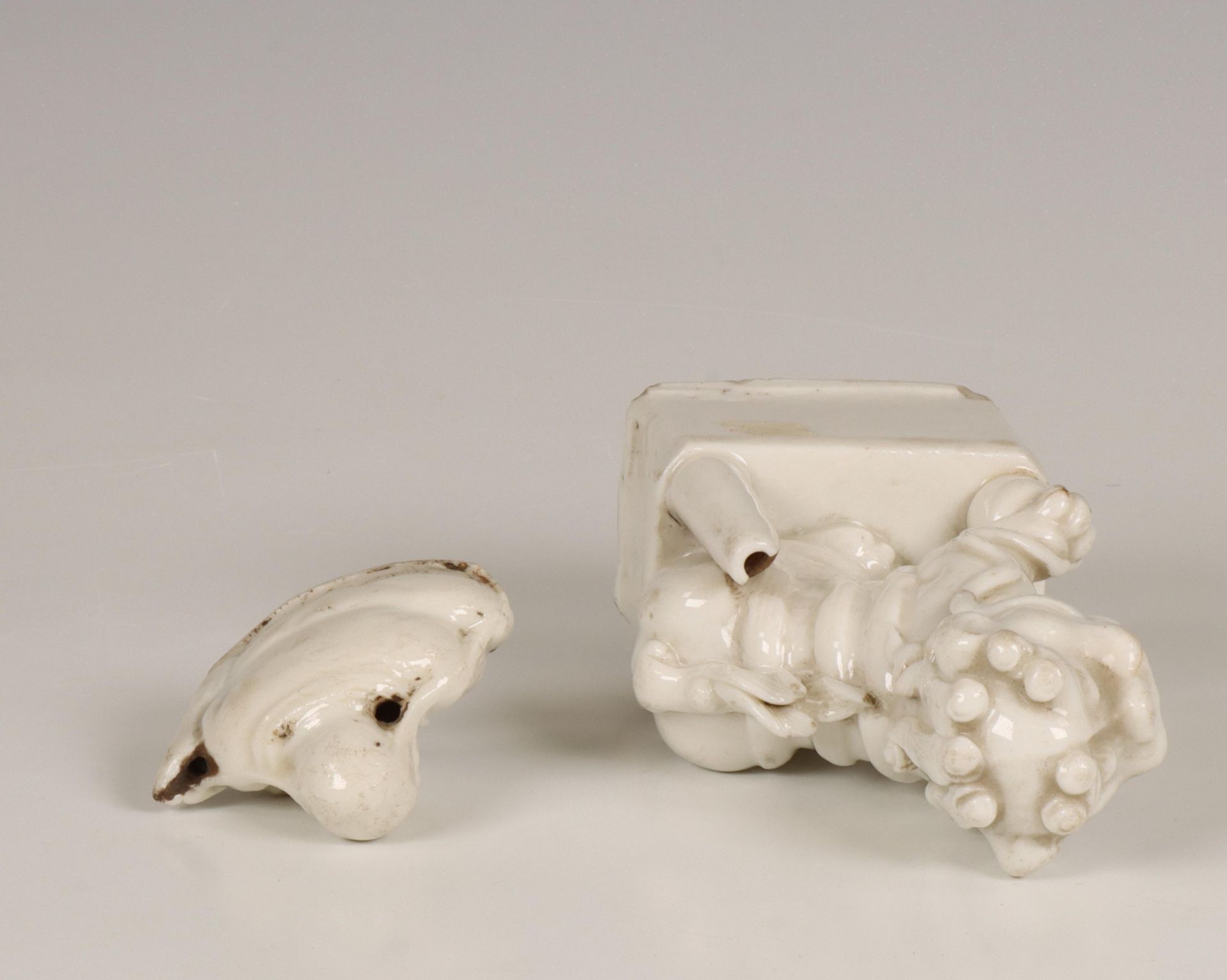 China, a Dehua porcelain joss-stick holder and a whistle, 18th century, - Bild 2 aus 4