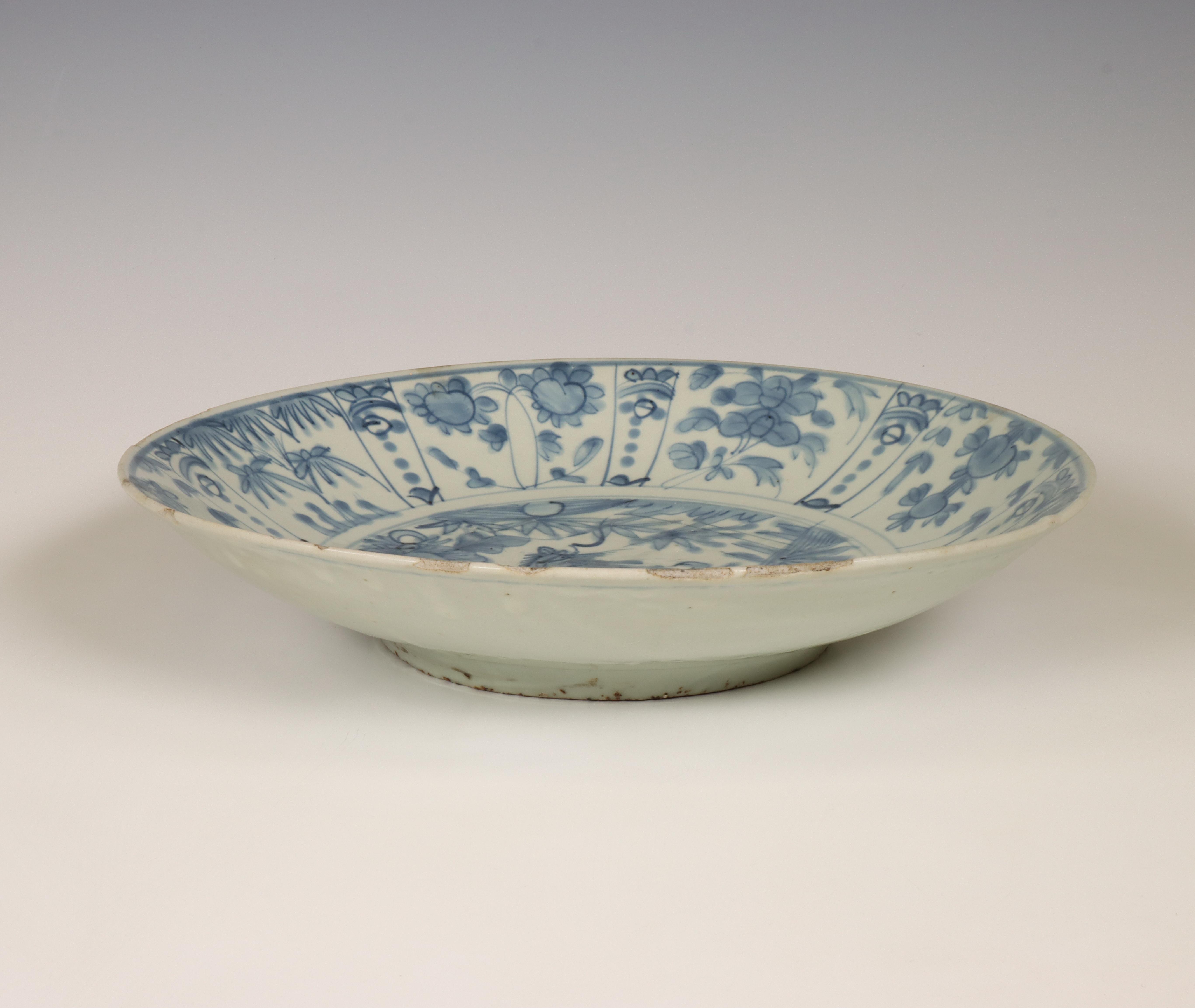 China, a Swatow blue and white dish, ca. 17th century, - Image 2 of 3