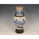 China, a crackled blue and white porcelain vase, ca. 1900,