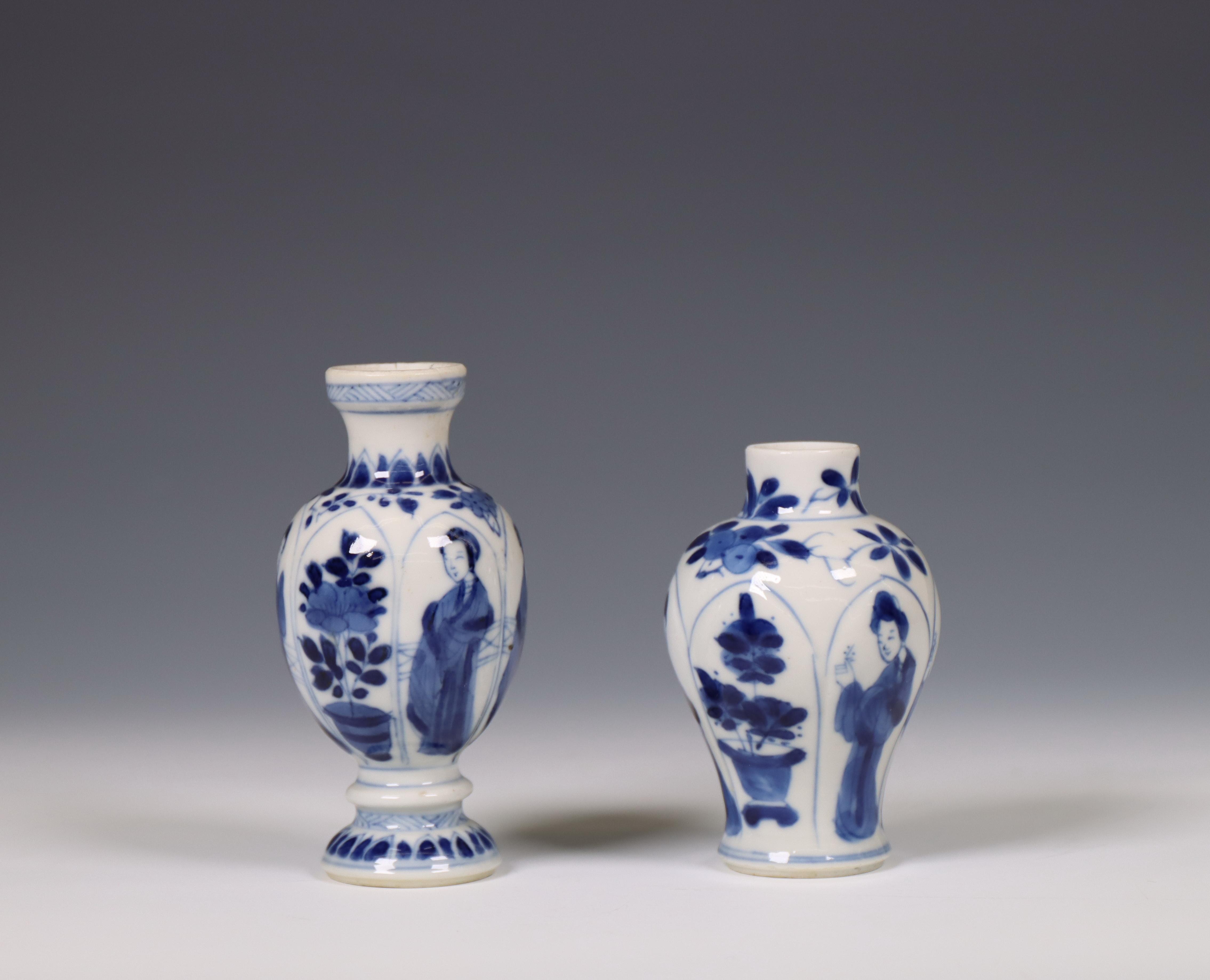 China, two small blue and white vases, Kangxi period (1662-1722), - Image 6 of 6