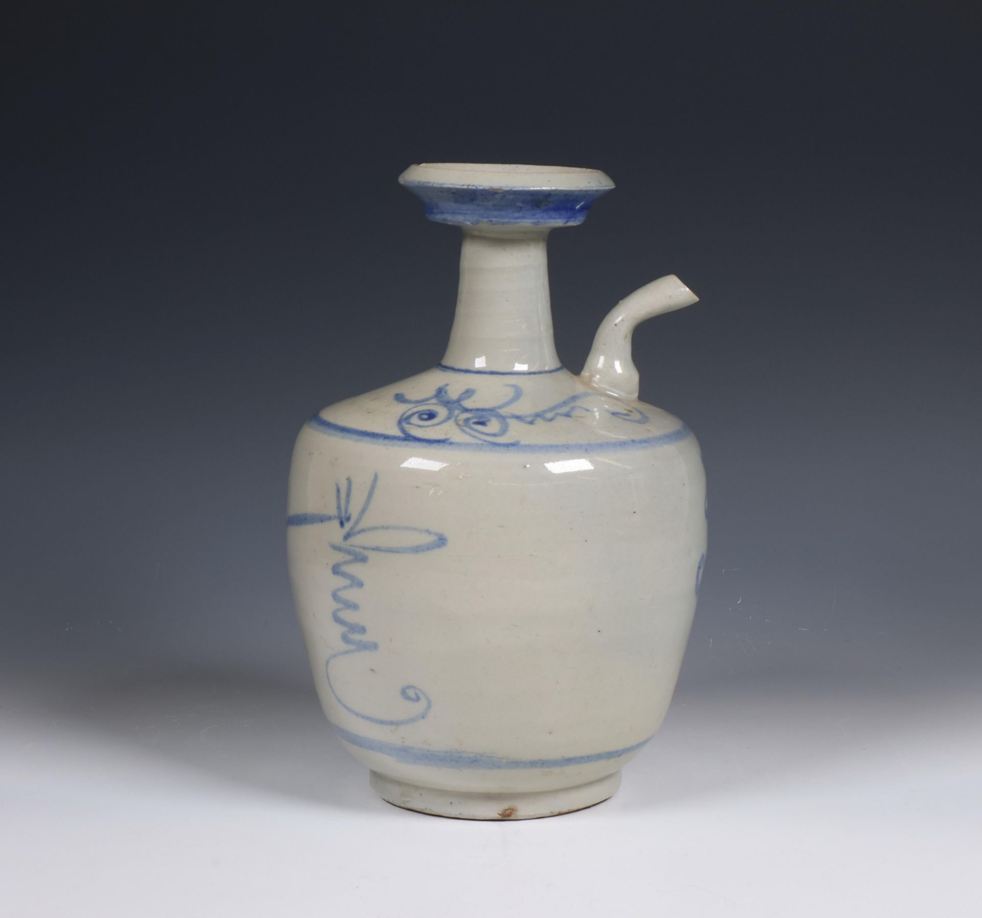 China/ Vietnam, blue and white glazed earthenware water-pot, 20th century, - Bild 2 aus 6