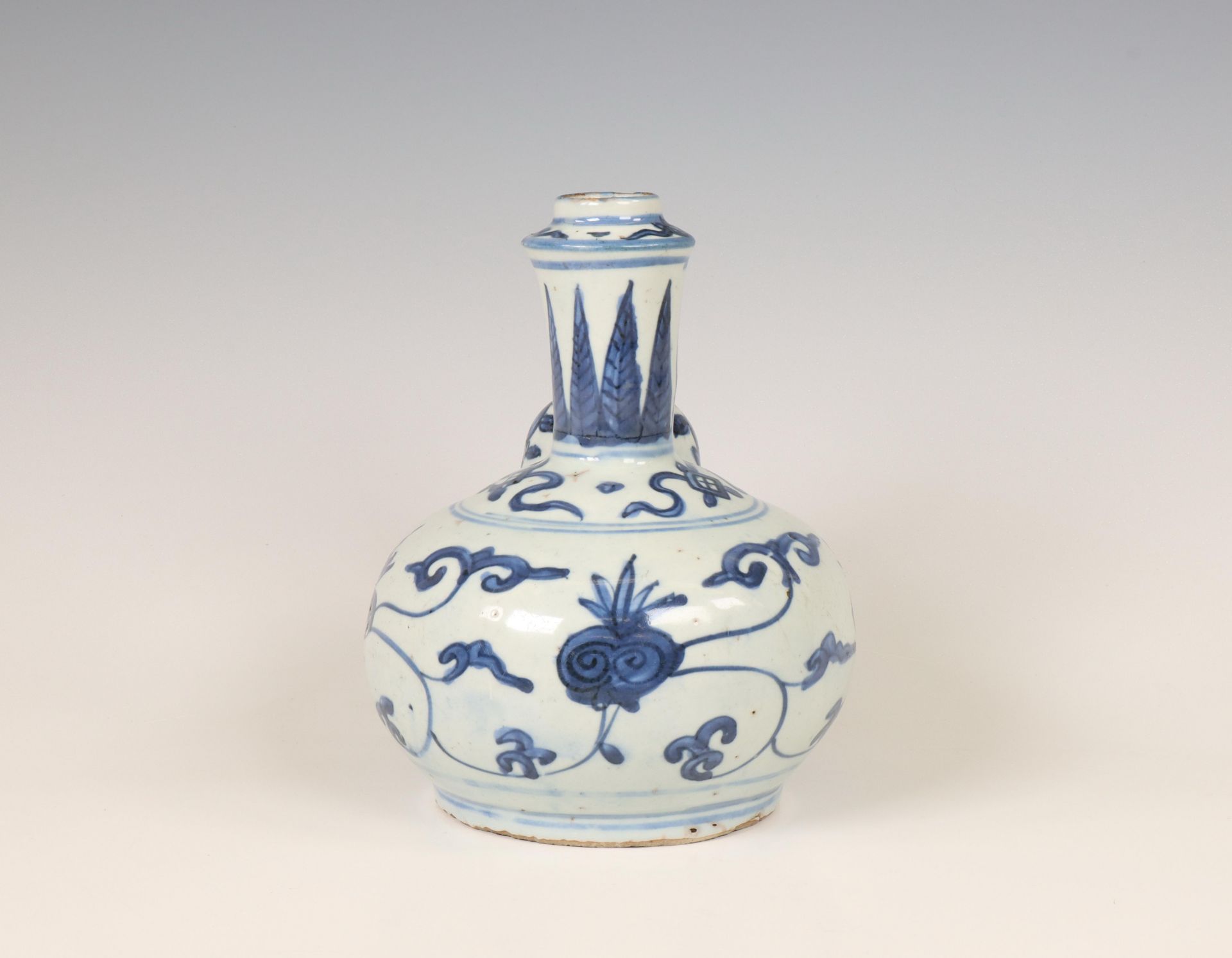 China, blue and white porcelain kendi, late Ming dynasty (1368-1644), - Image 6 of 6