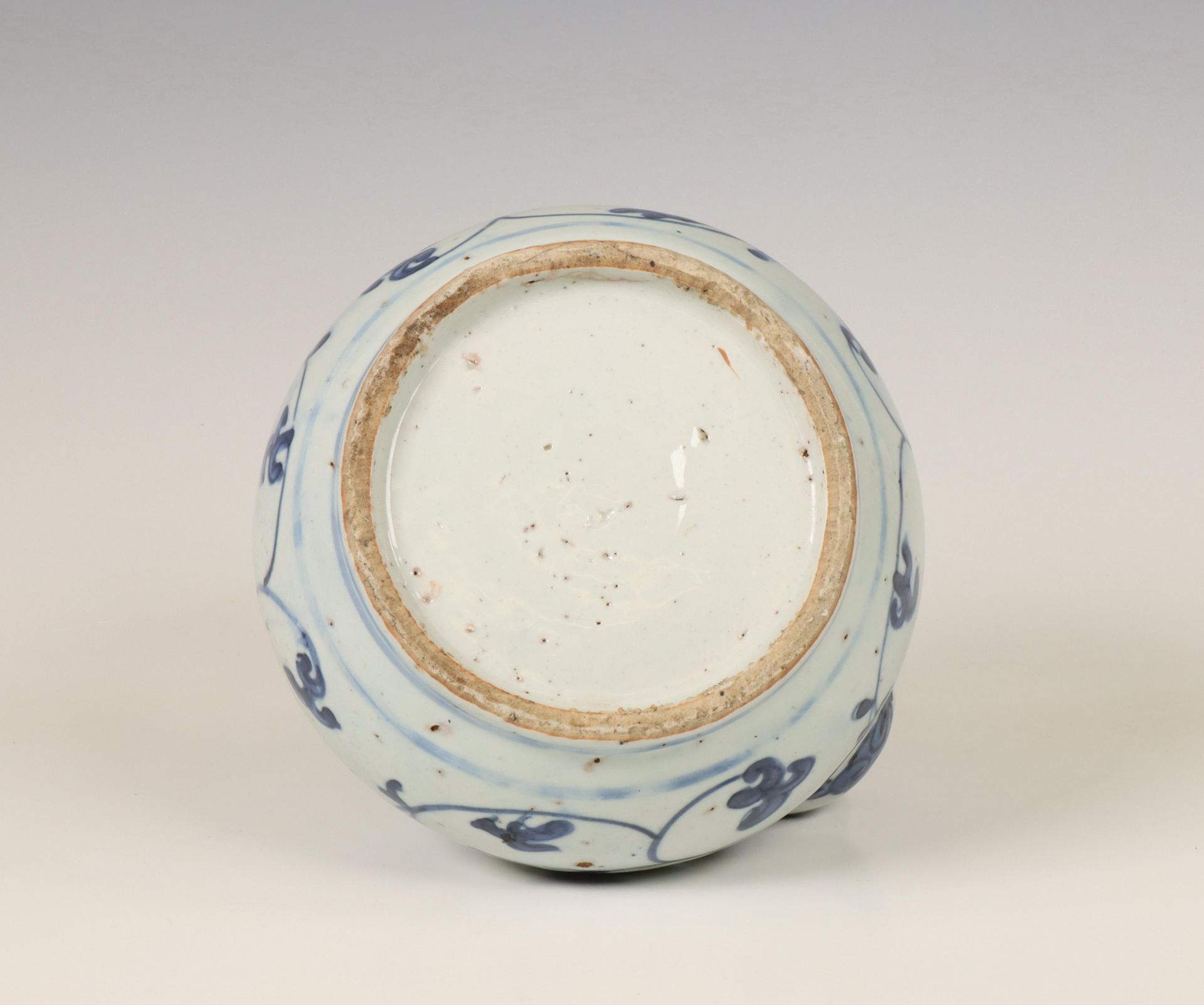 China, blue and white porcelain kendi, late Ming dynasty (1368-1644), - Bild 5 aus 6