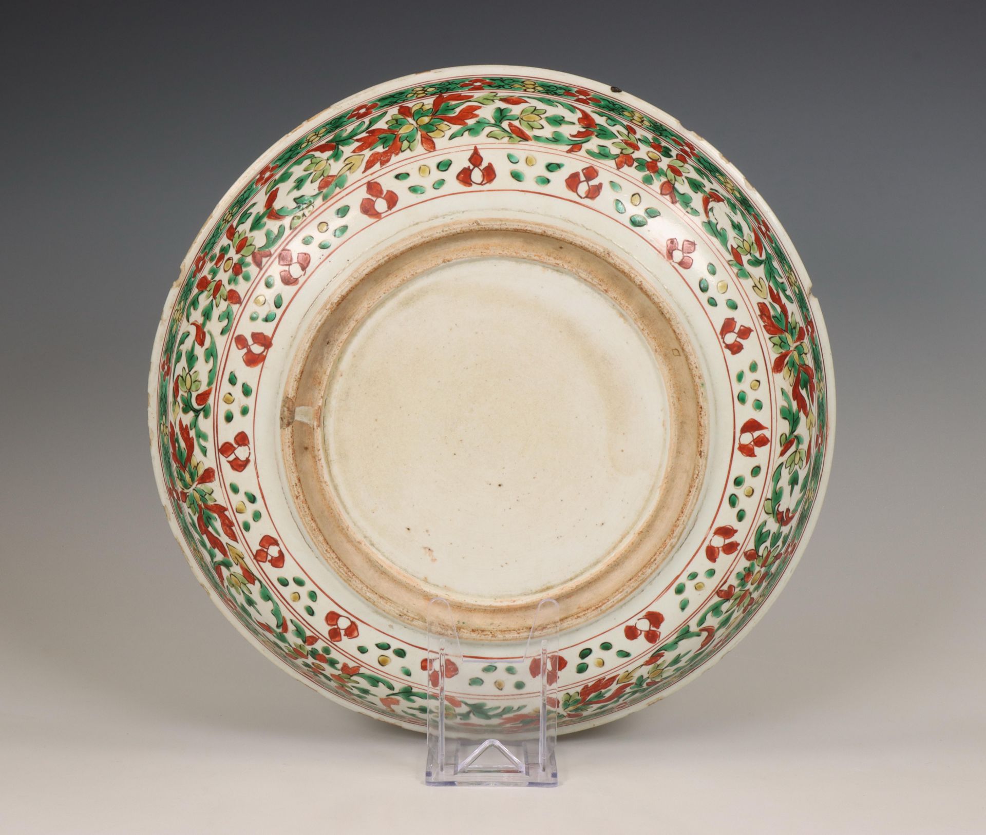 China, a famille verte porcelain dish, 19th century, - Image 4 of 4