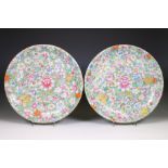 China, a pair of famille rose porcelain 'millefleurs' dishes, ca. 1900,