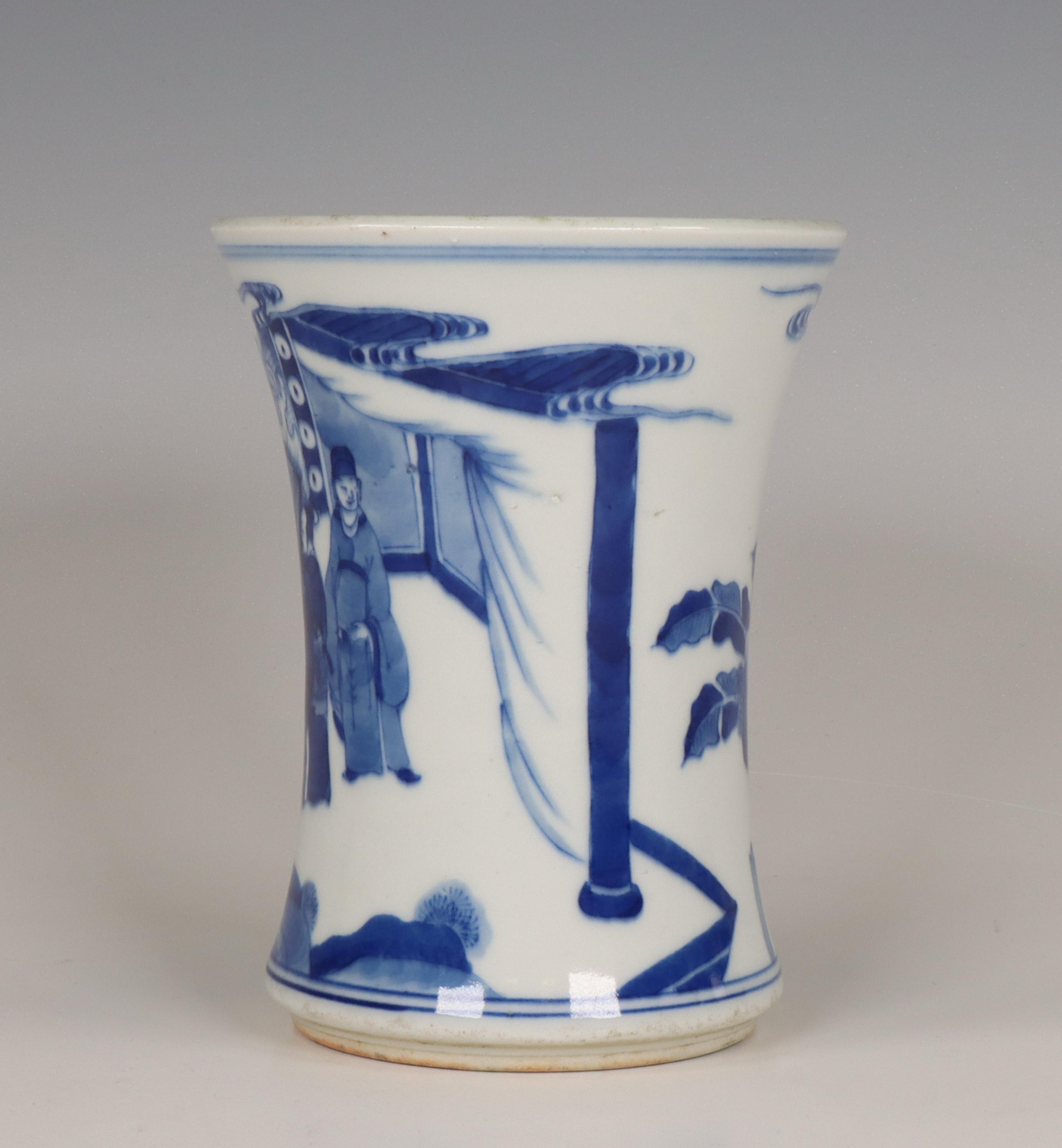China, a blue and white porcelain brush-pot, bitong, Kangxi period (1662-1722), - Image 6 of 6