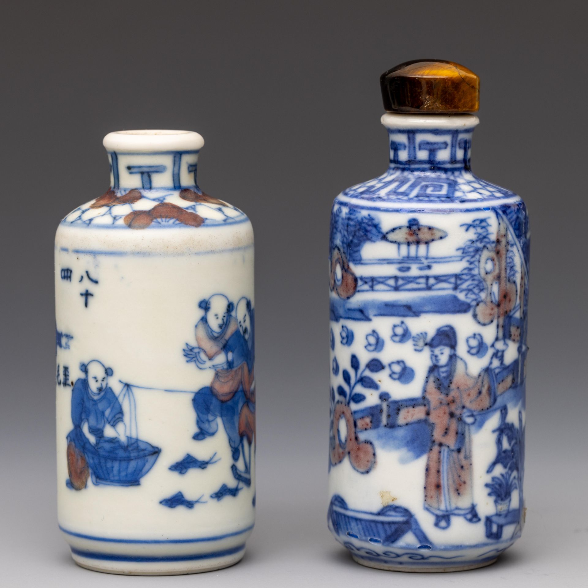 China, two blue and white and iron-red porcelain figural snuff bottles and one stopper, 19th century - Image 3 of 3