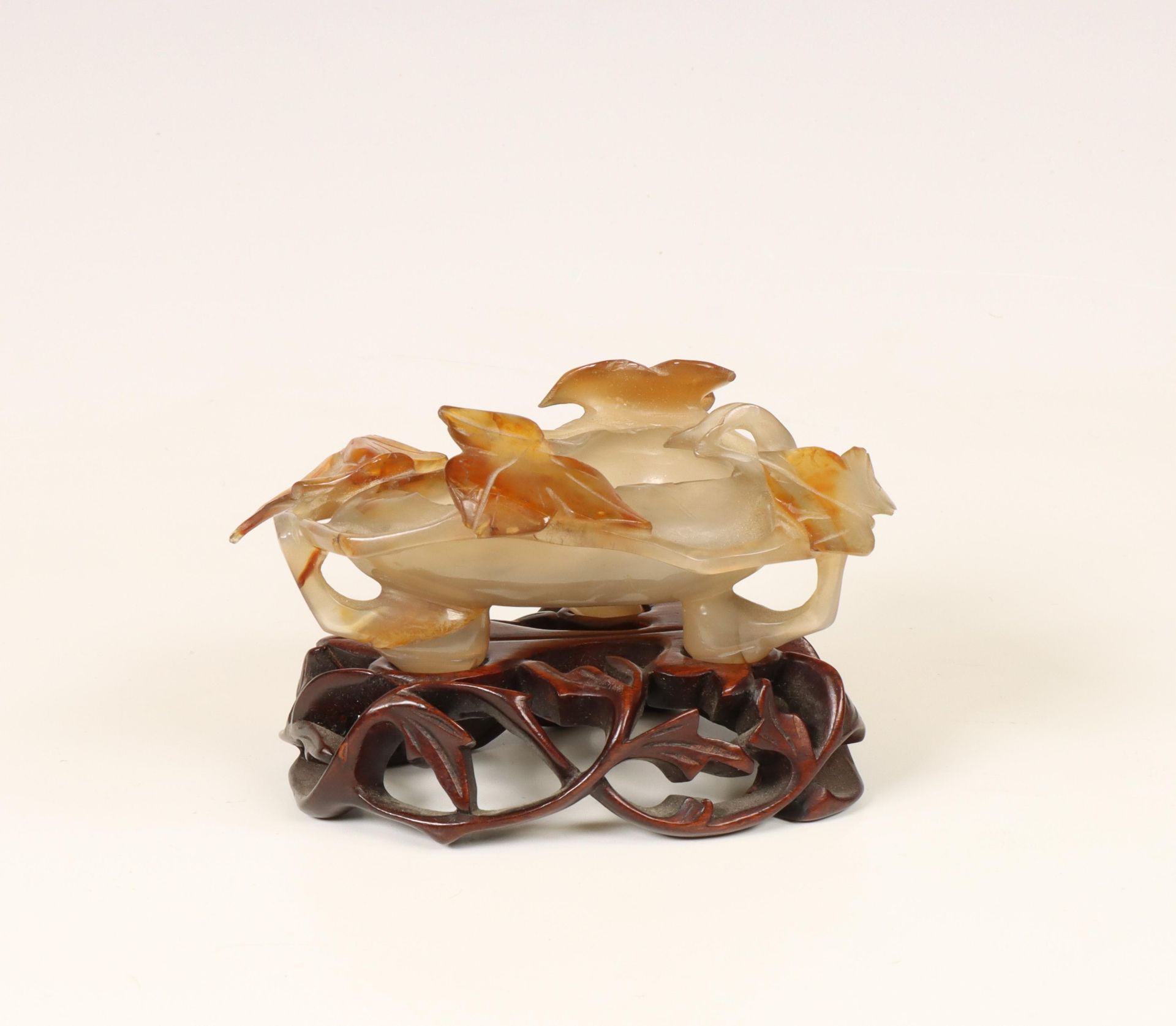 China, two imitation agate brush washers, 19th/ 20th century,