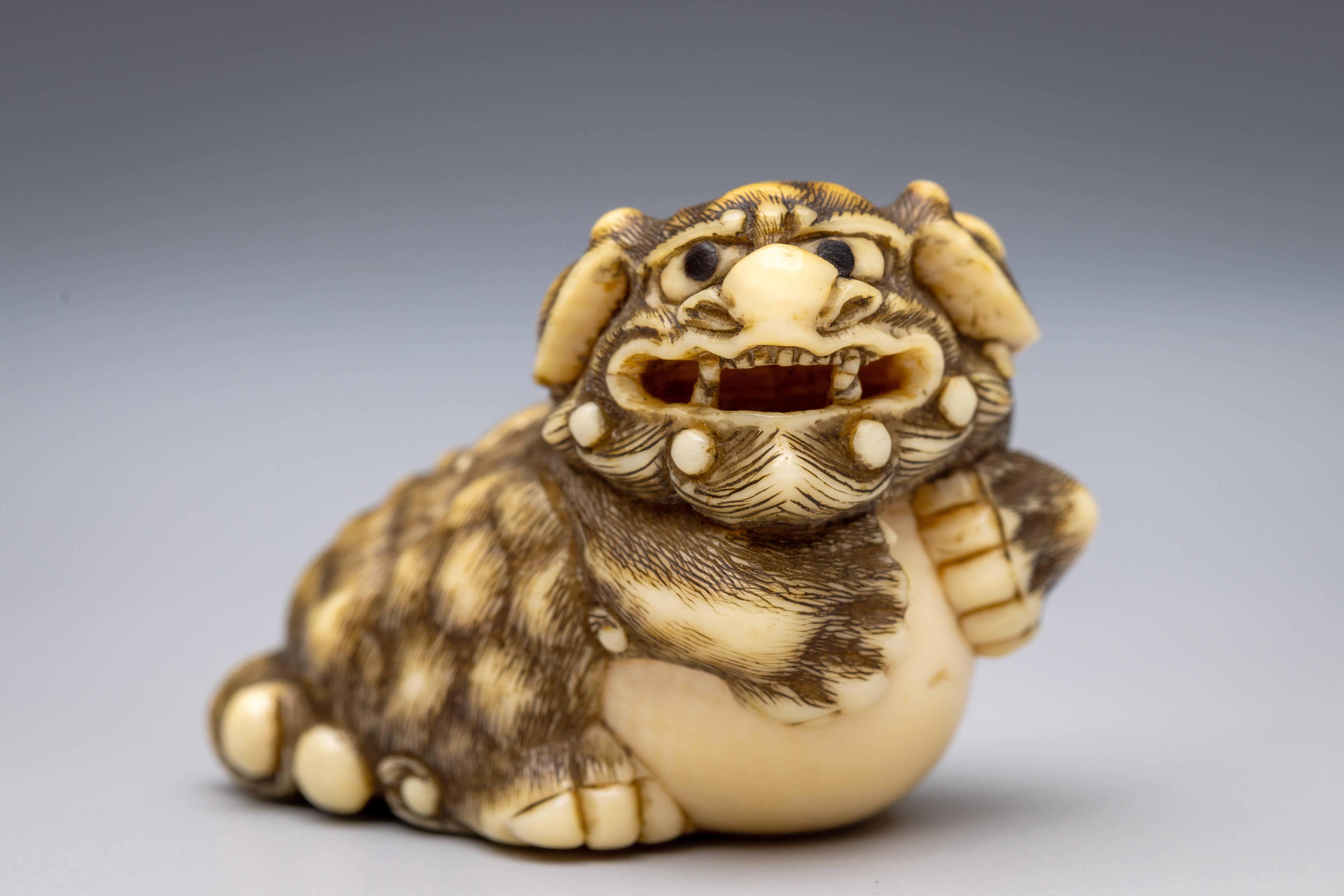 Japan, an ivory netsuke, Edo period (1603-1868), late 18th/ 19th century,