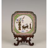 China, a Canton enamel pattipan, late Qing dynasty (1644-1912),