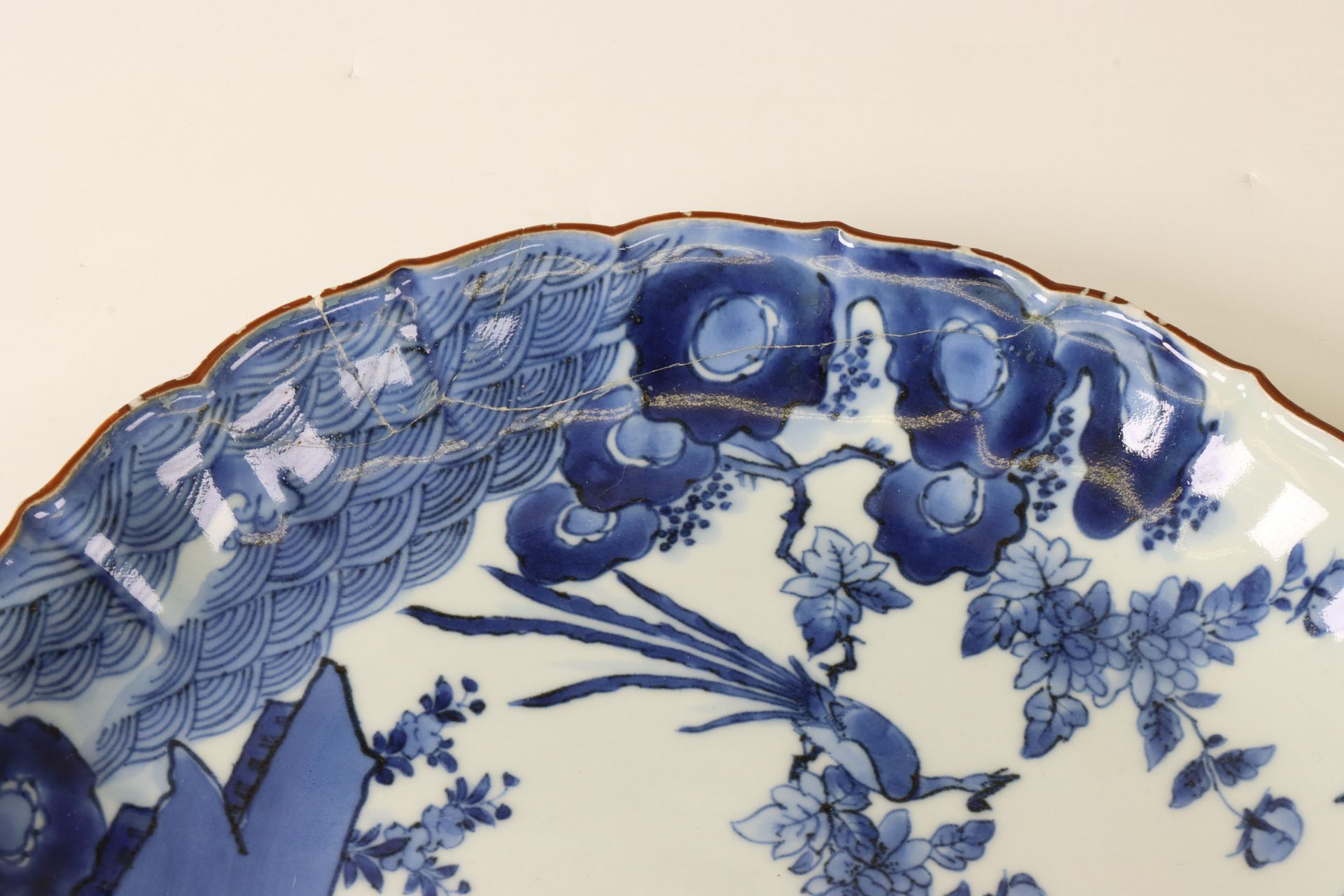 Japan and China, a collection of blue and white porcelain dishes, 17th-18th century, - Bild 3 aus 4