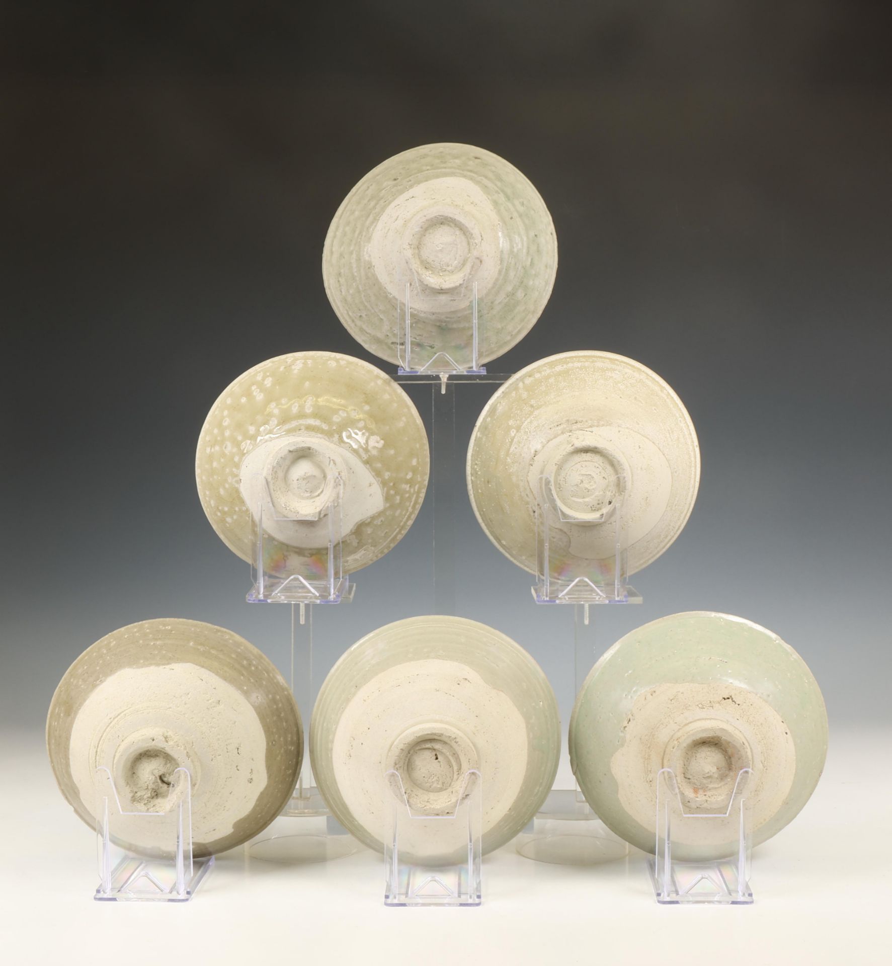 China, collection of various celadon-glazed bowls, Northern Song dynasty, 10th-12th century, - Bild 2 aus 8